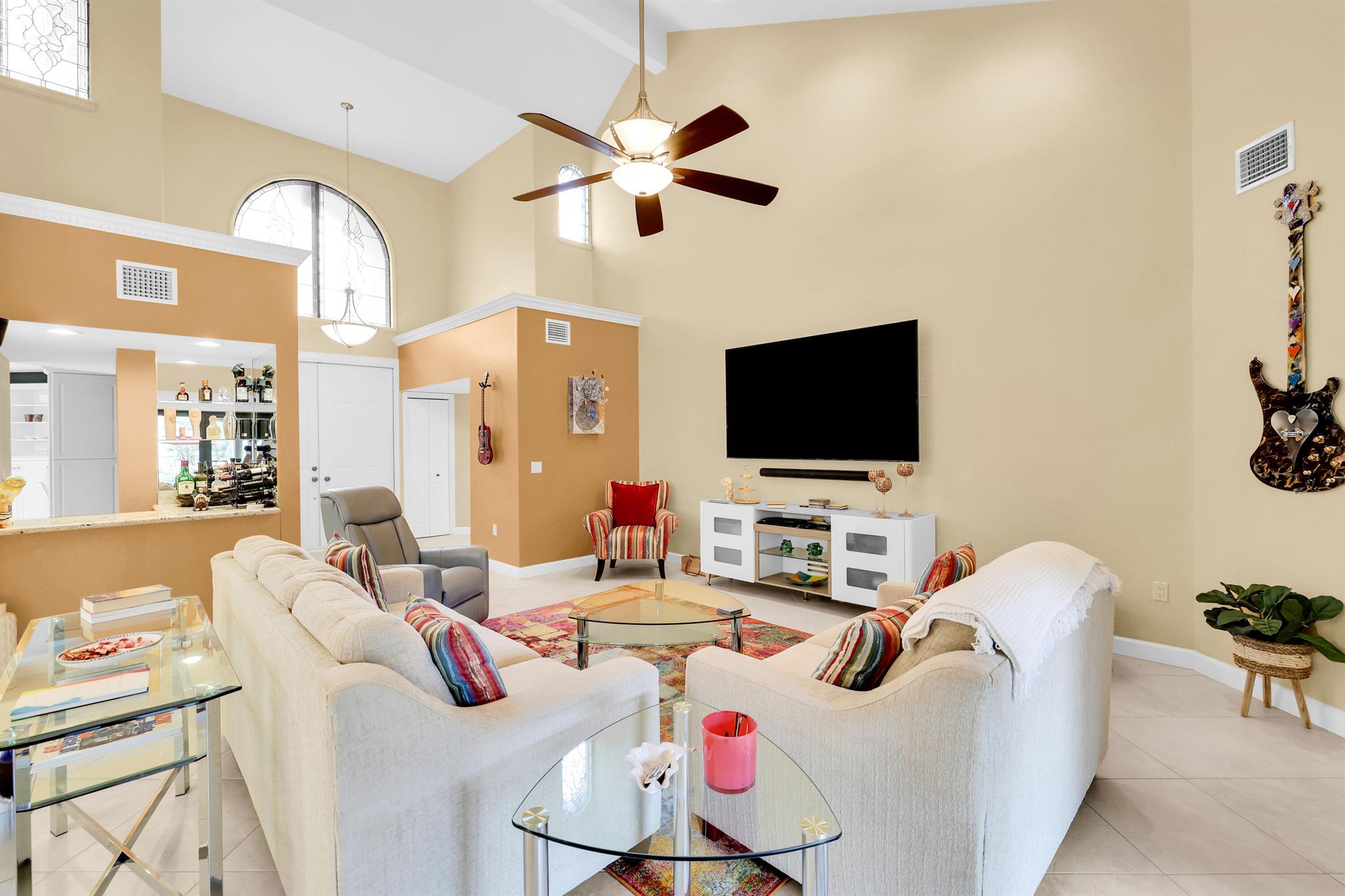 VILLA DESTE CONDO - Residential