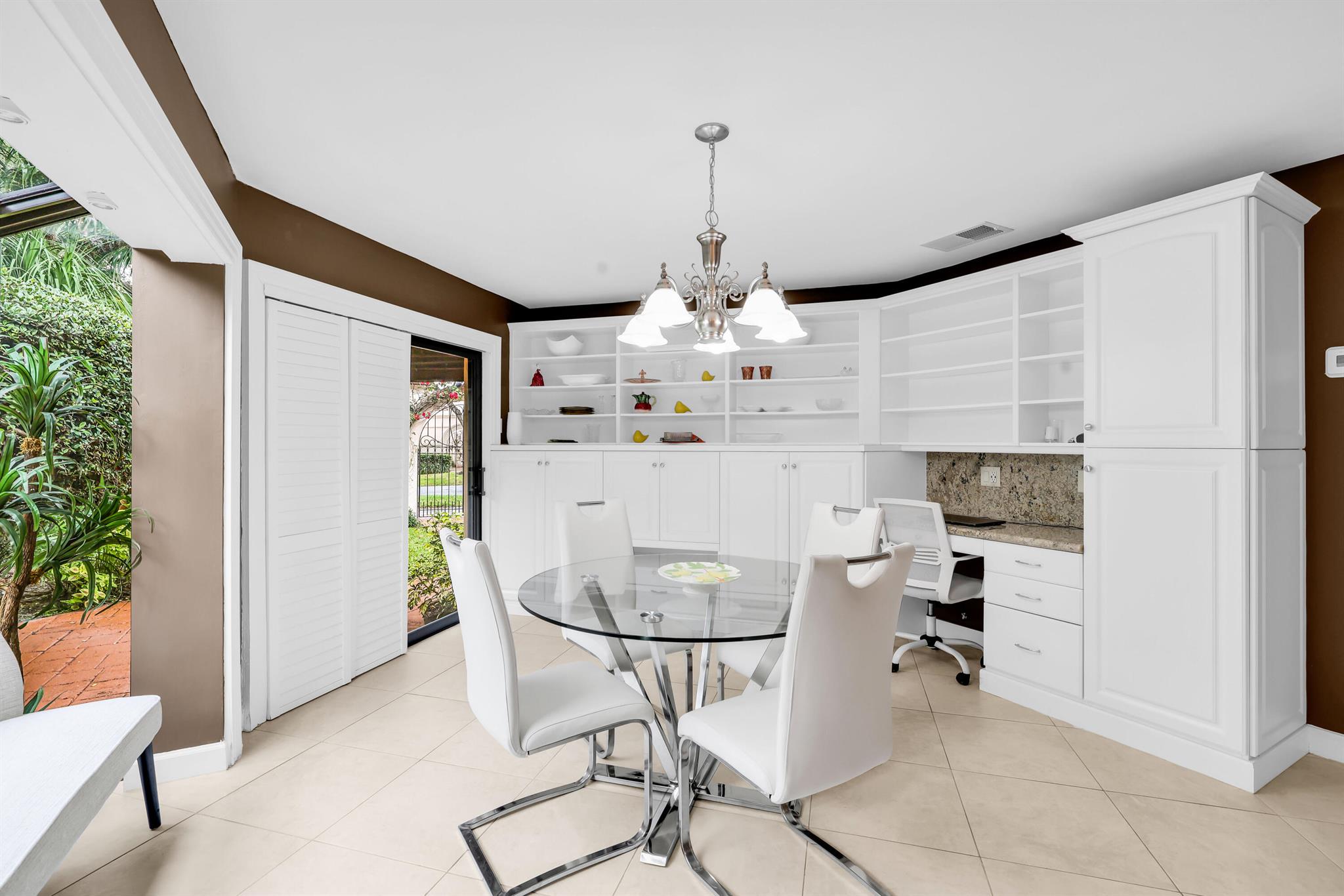 VILLA DESTE CONDO - Residential