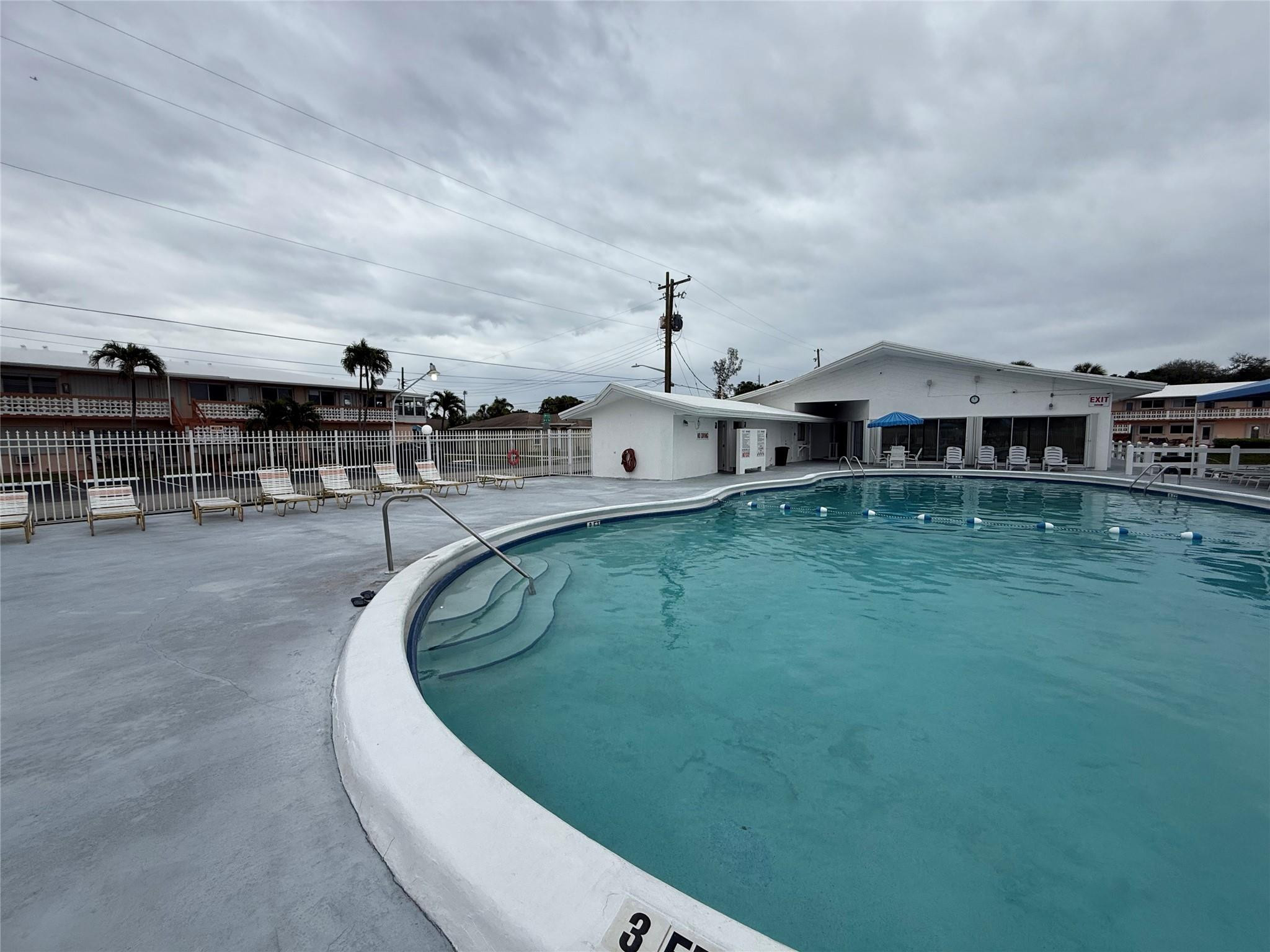 Rolen Lake - Residential