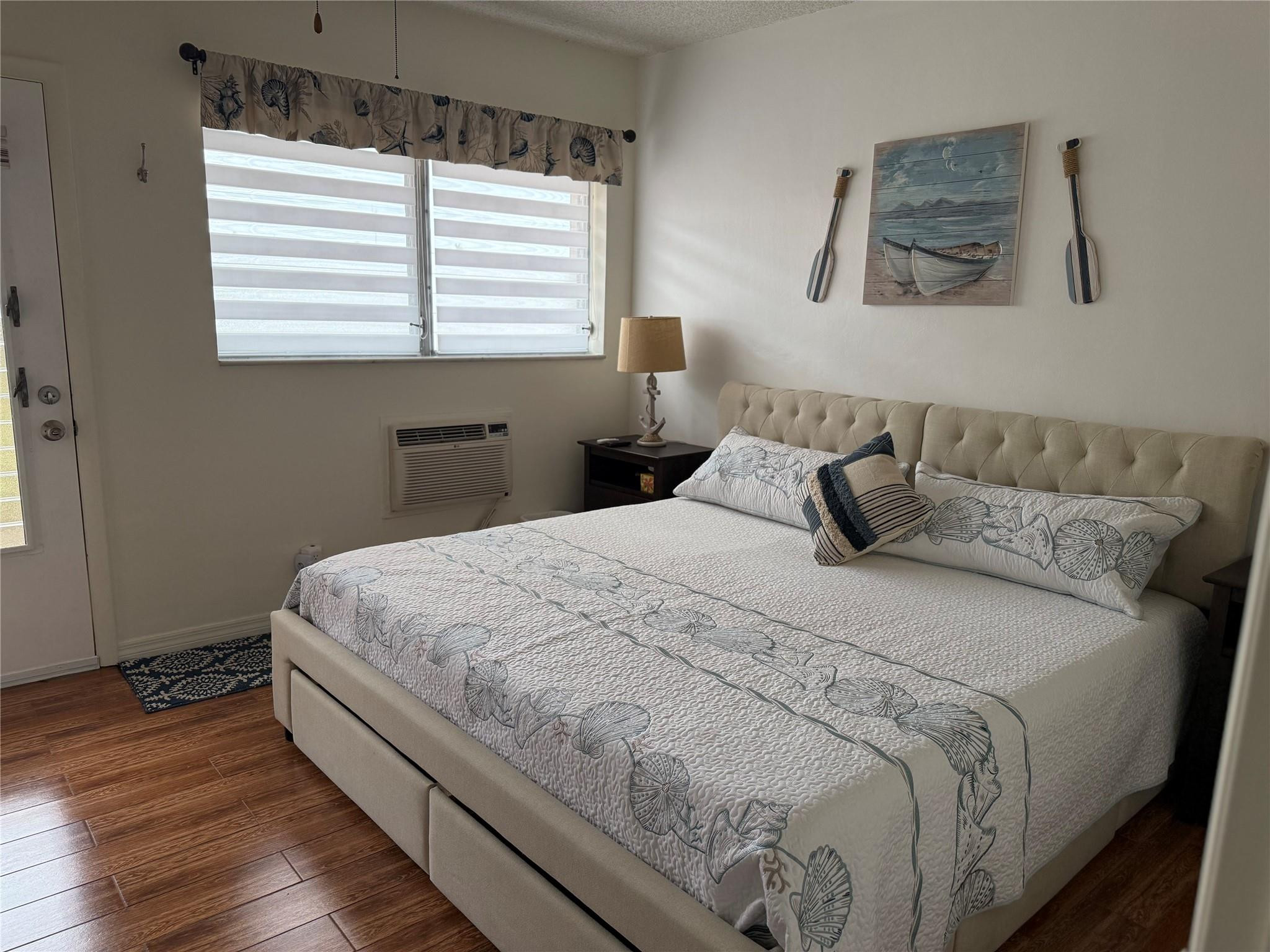 1000 SW 10th Avenue 9