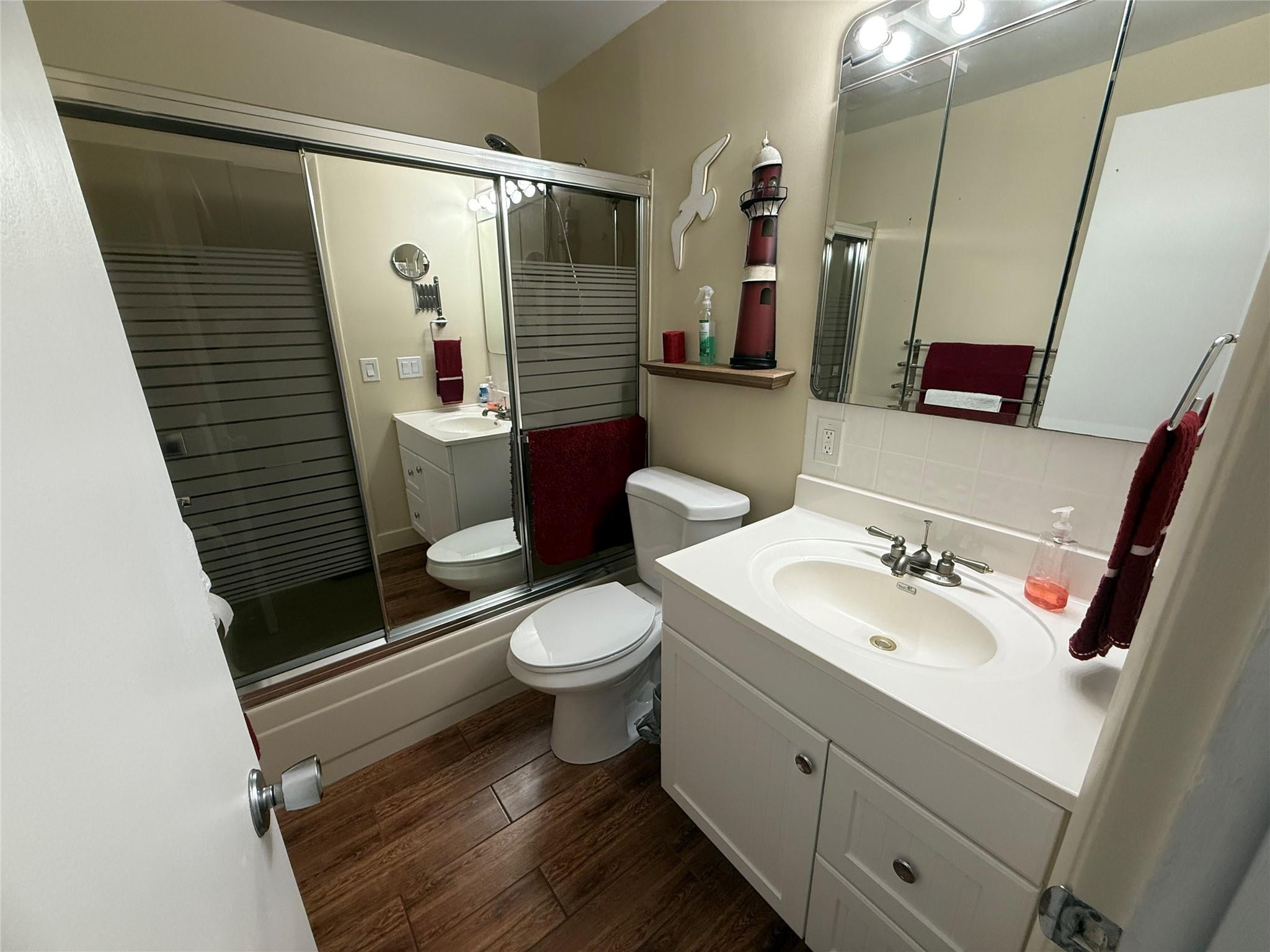 Rolen Lake - Residential