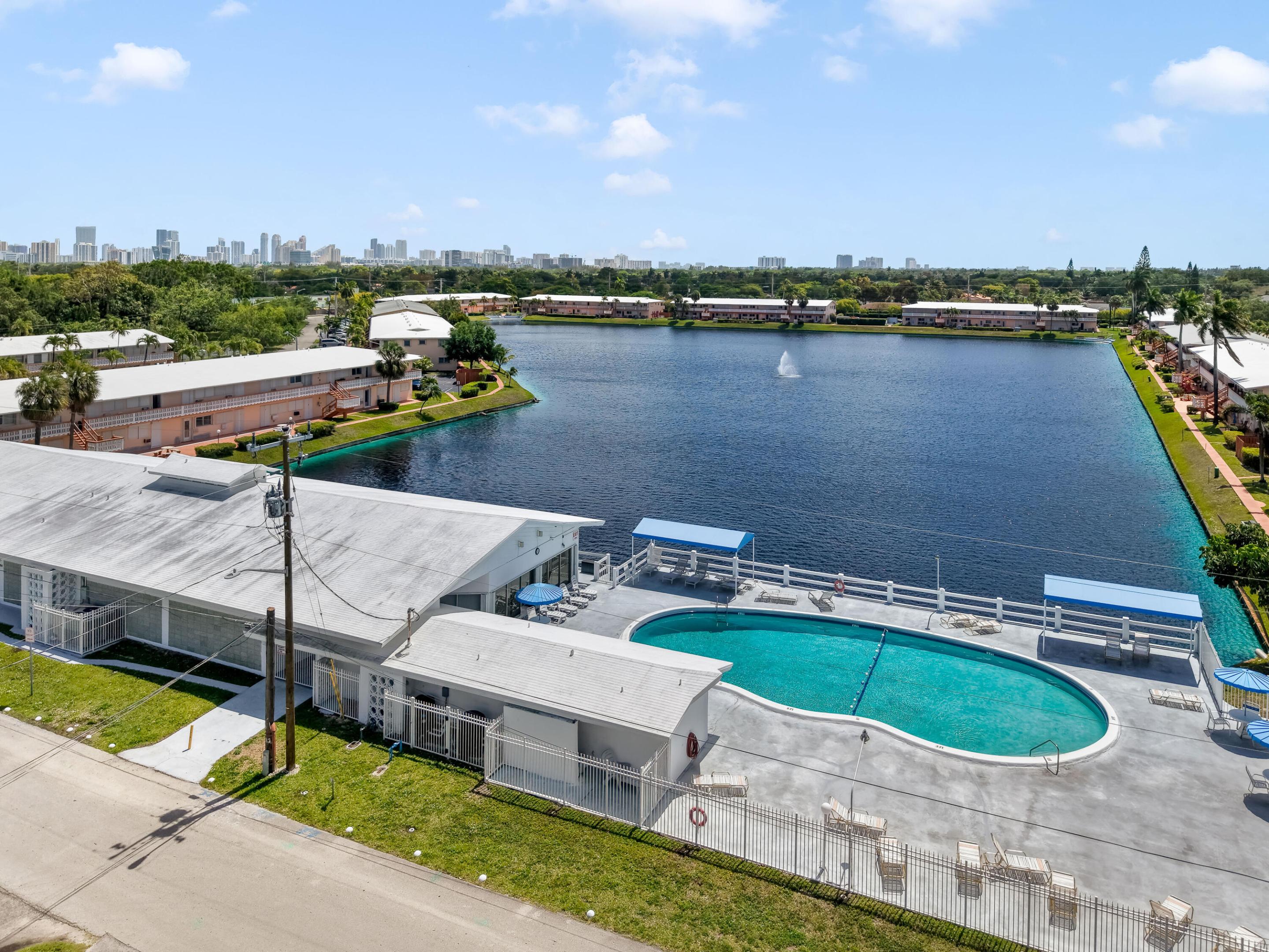 Rolen Lake - Residential