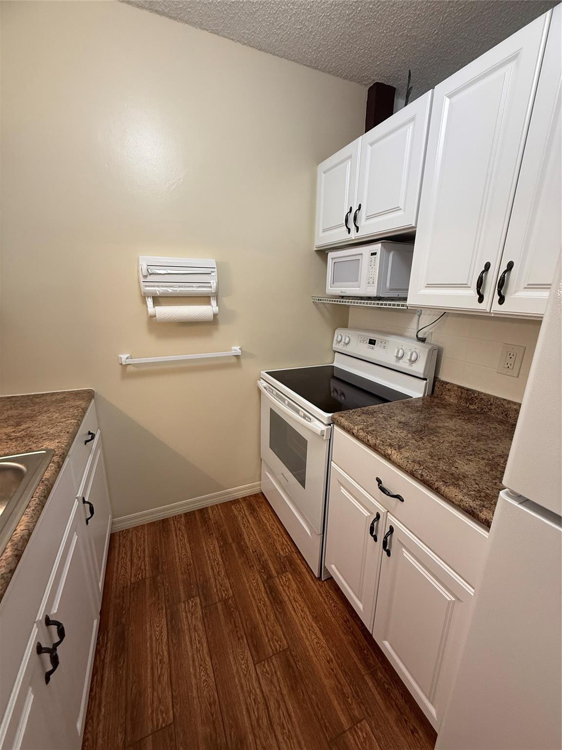 Rolen Lake - Residential