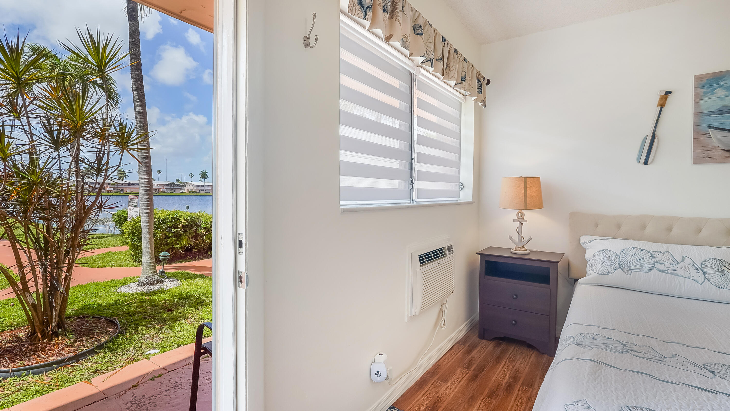 Rolen Lake - Residential