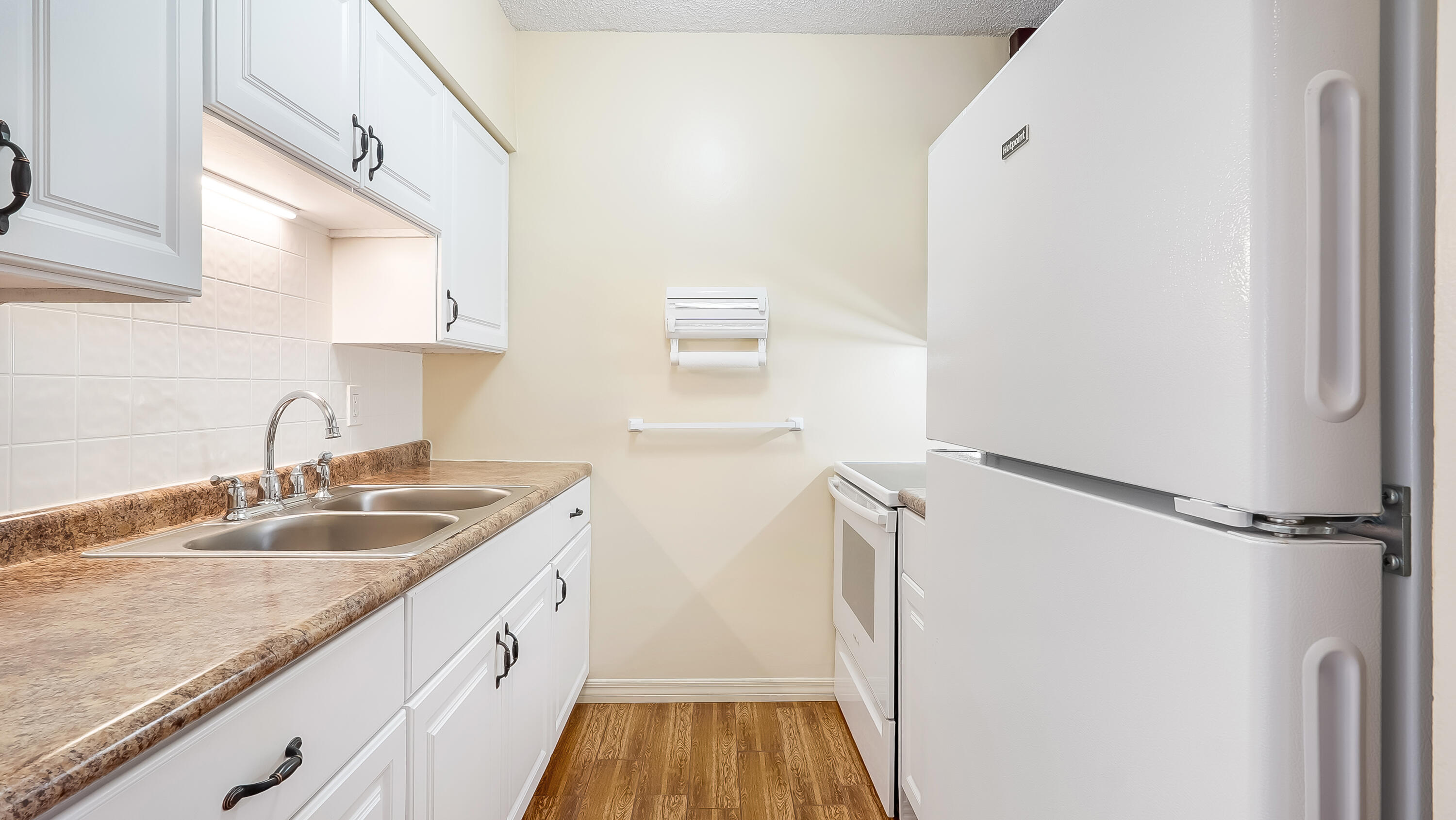 Rolen Lake - Residential