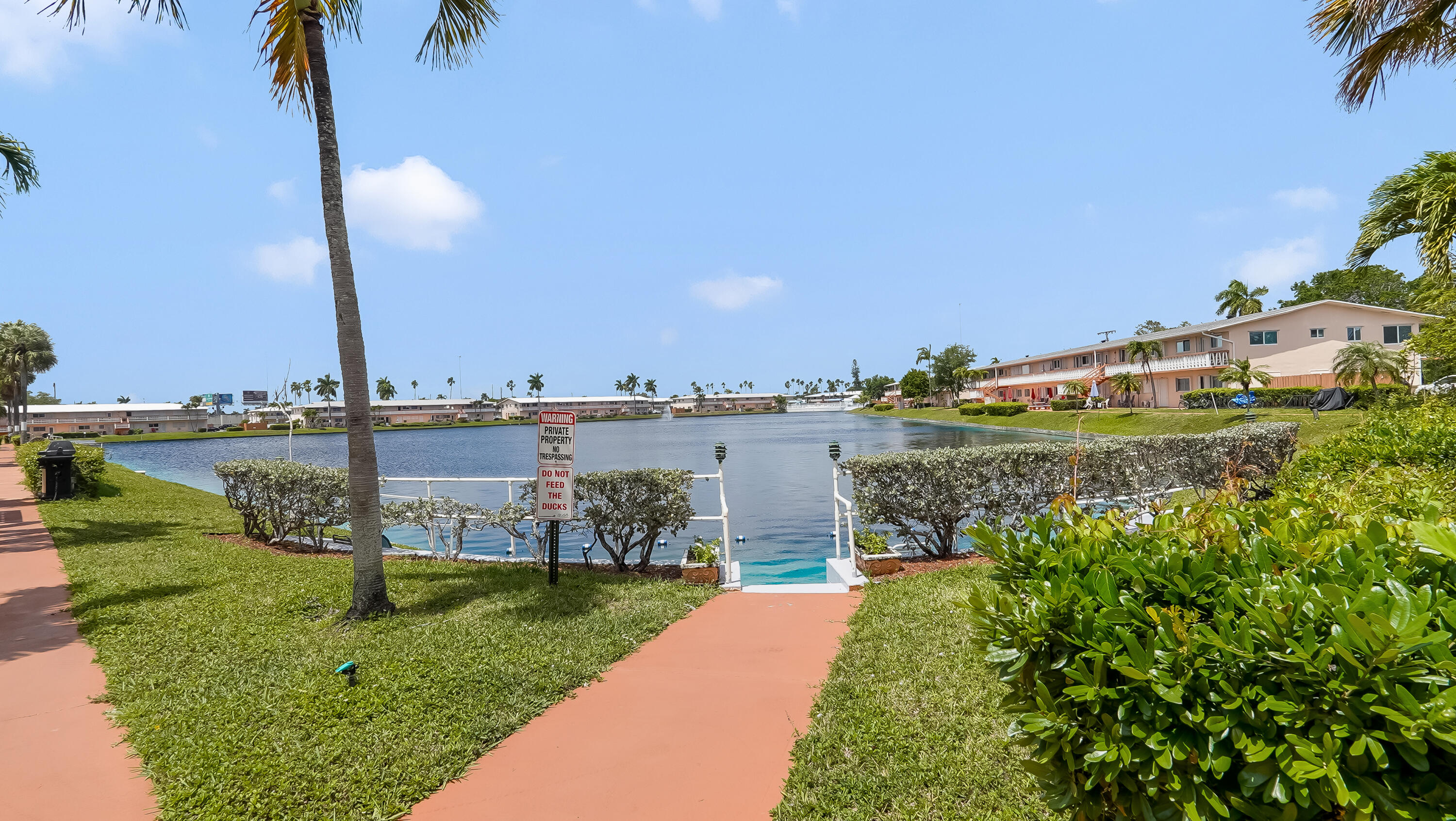 Rolen Lake - Residential