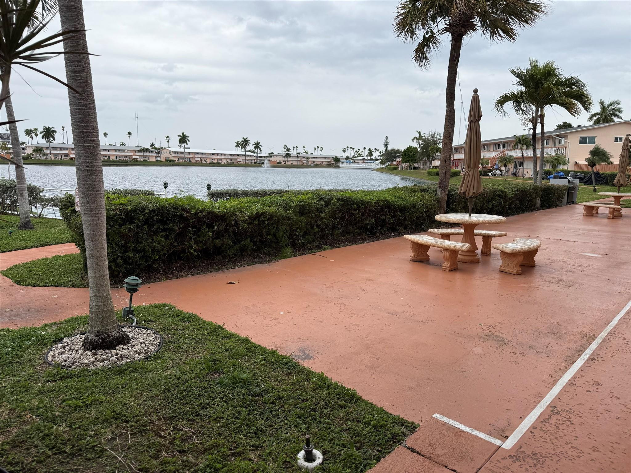 Rolen Lake - Residential