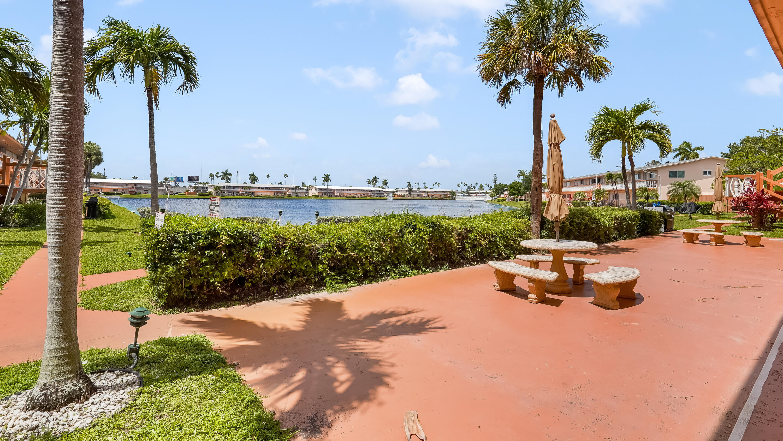 Rolen Lake - Residential