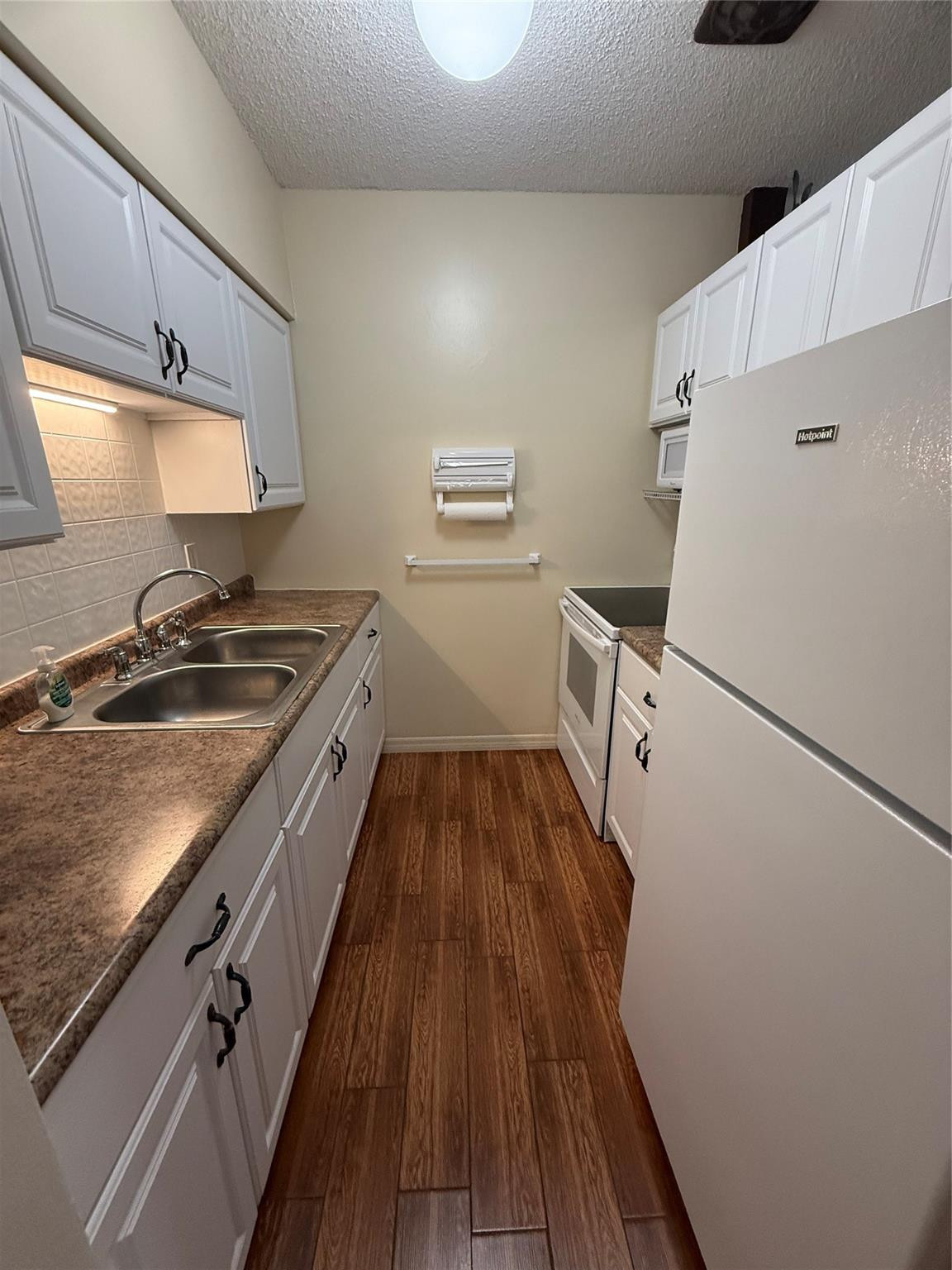 Rolen Lake - Residential