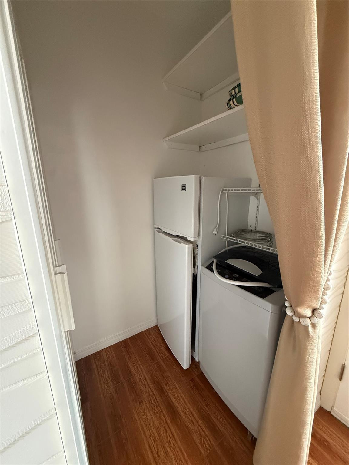 Rolen Lake - Residential