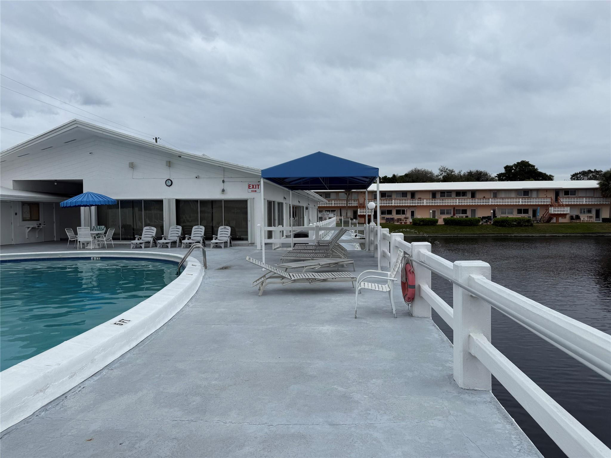 Rolen Lake - Residential