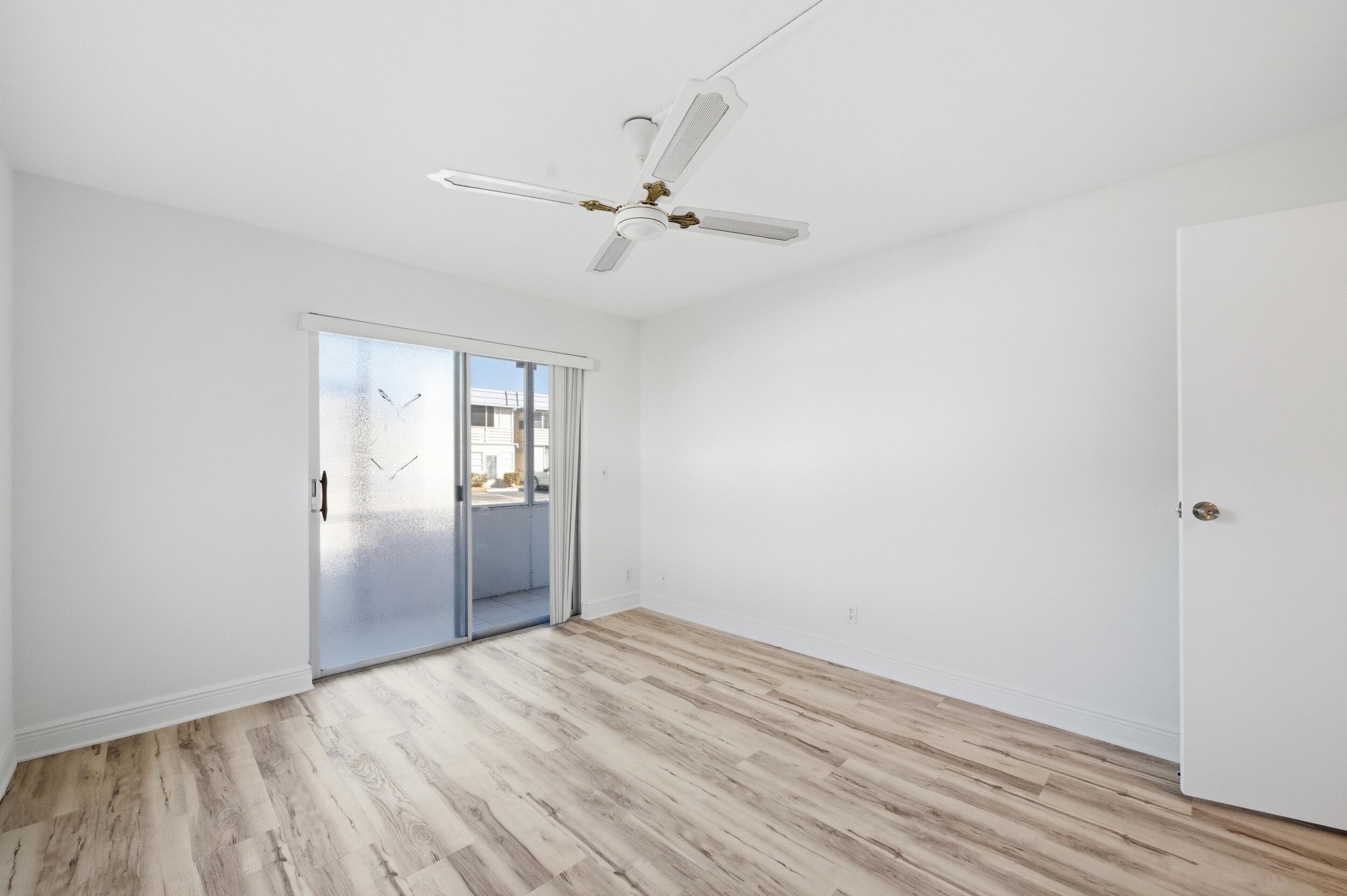 KINGS POINT BRITTANY CONDOS - Residential