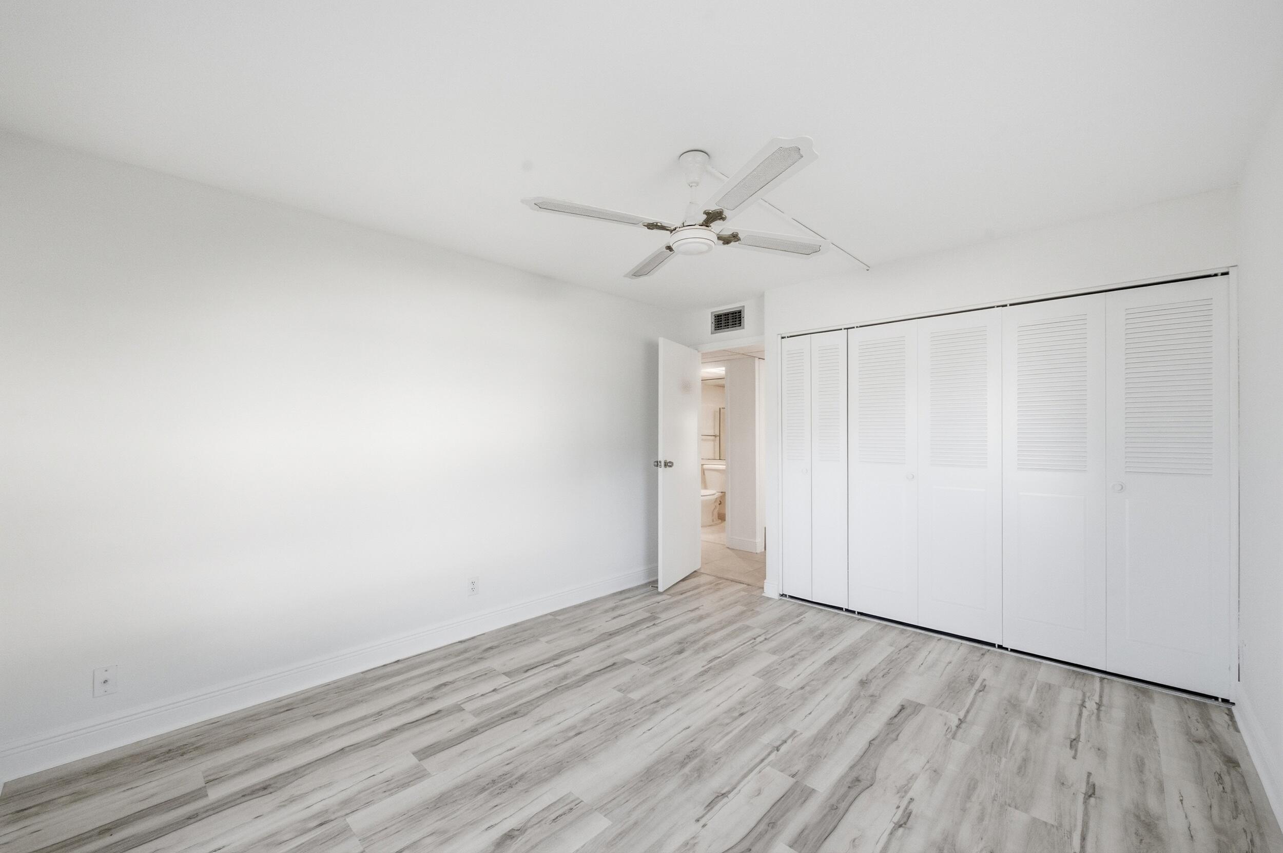 KINGS POINT BRITTANY CONDOS - Residential