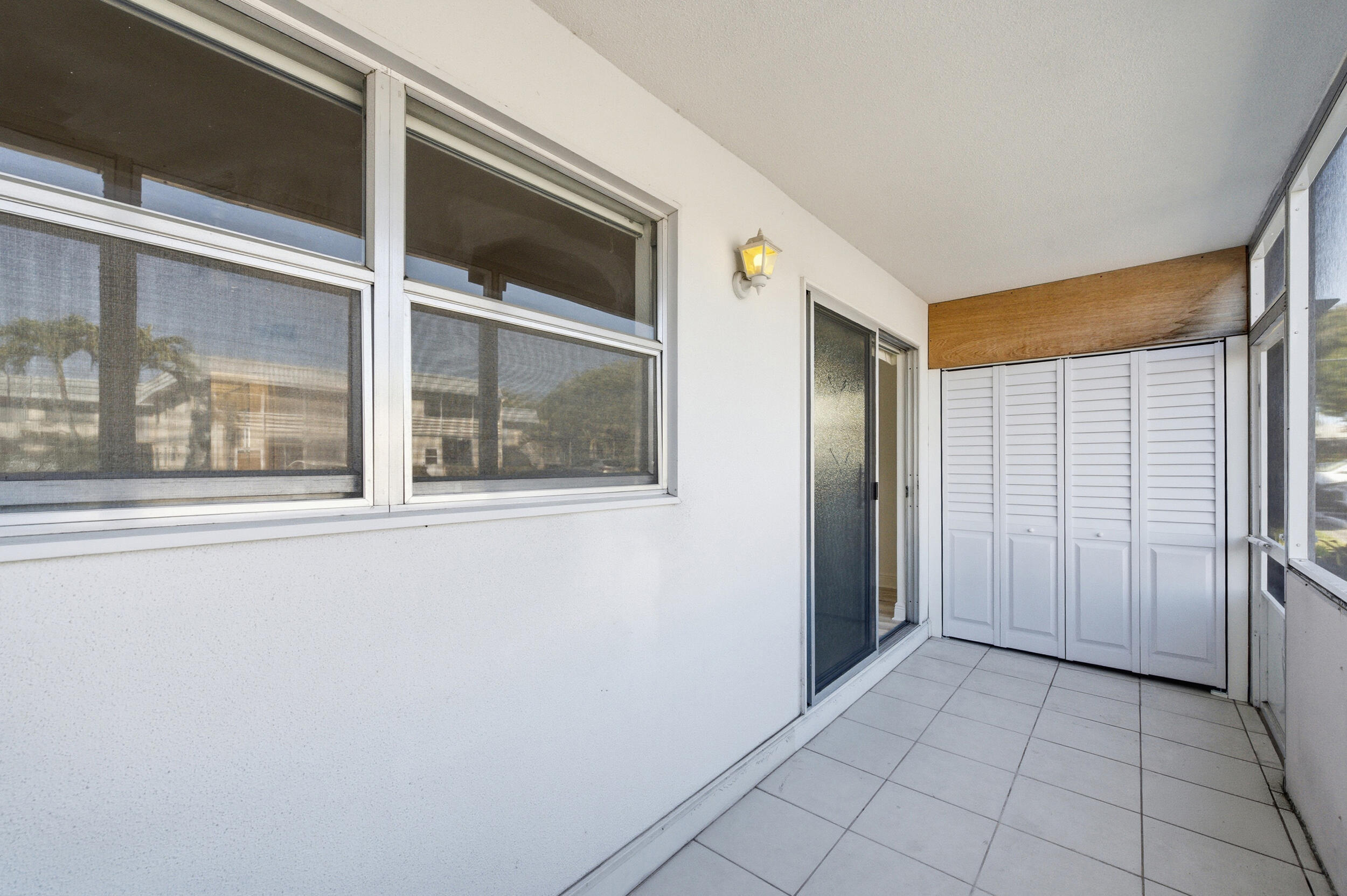 KINGS POINT BRITTANY CONDOS - Residential