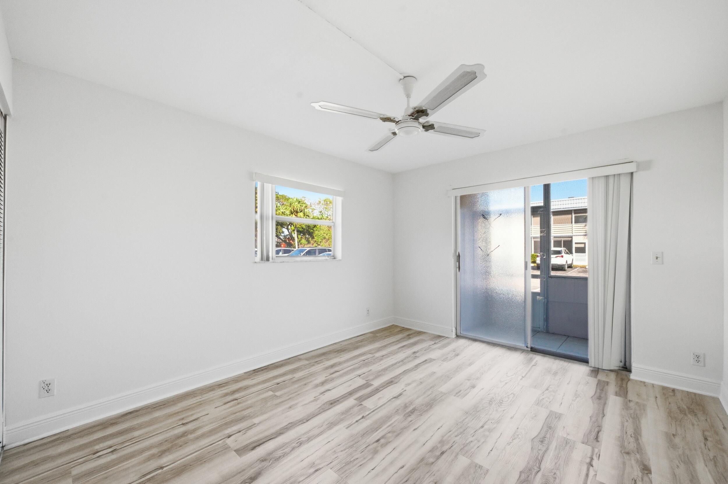 KINGS POINT BRITTANY CONDOS - Residential