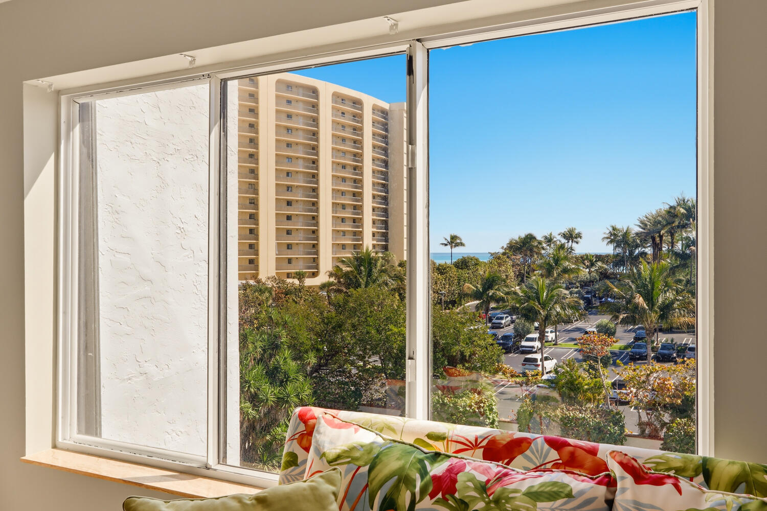 OCEAN TRAIL CONDO V - Residential