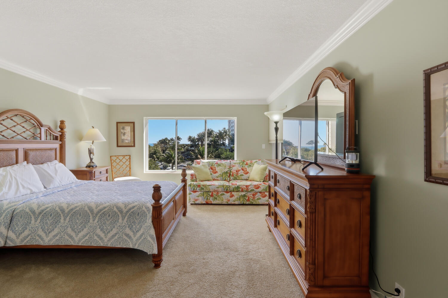 OCEAN TRAIL CONDO V - Residential