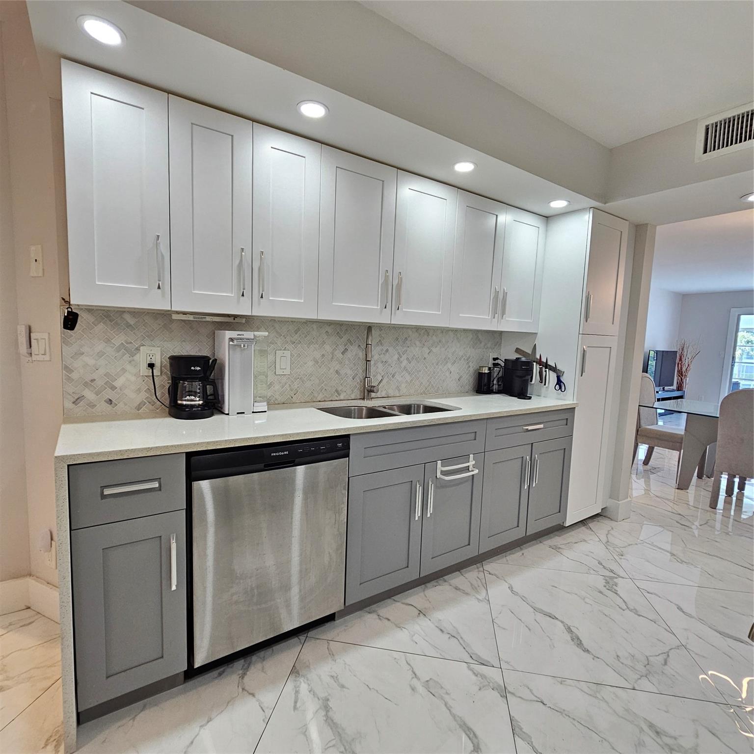 1705 Andros Isle C3