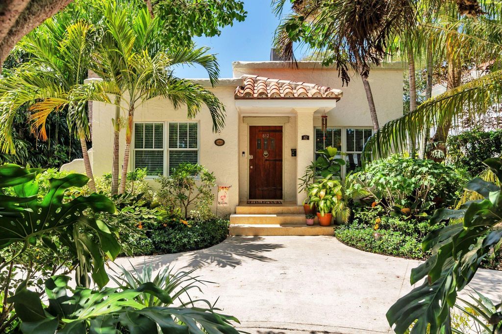 Photo of 812 Upland Road, West Palm Beach, FL 33401 (MLS # R11103759)
