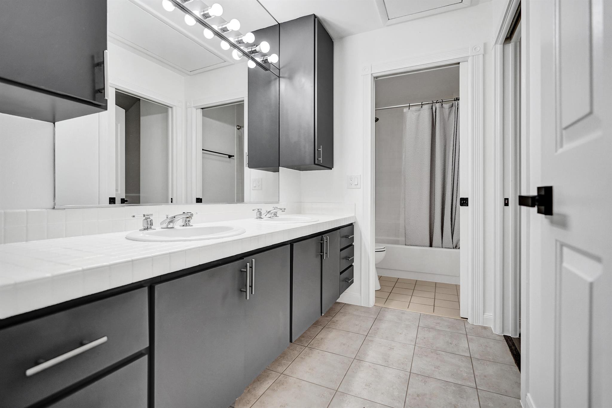 WELLESLEY AT BOYNTON - Residential