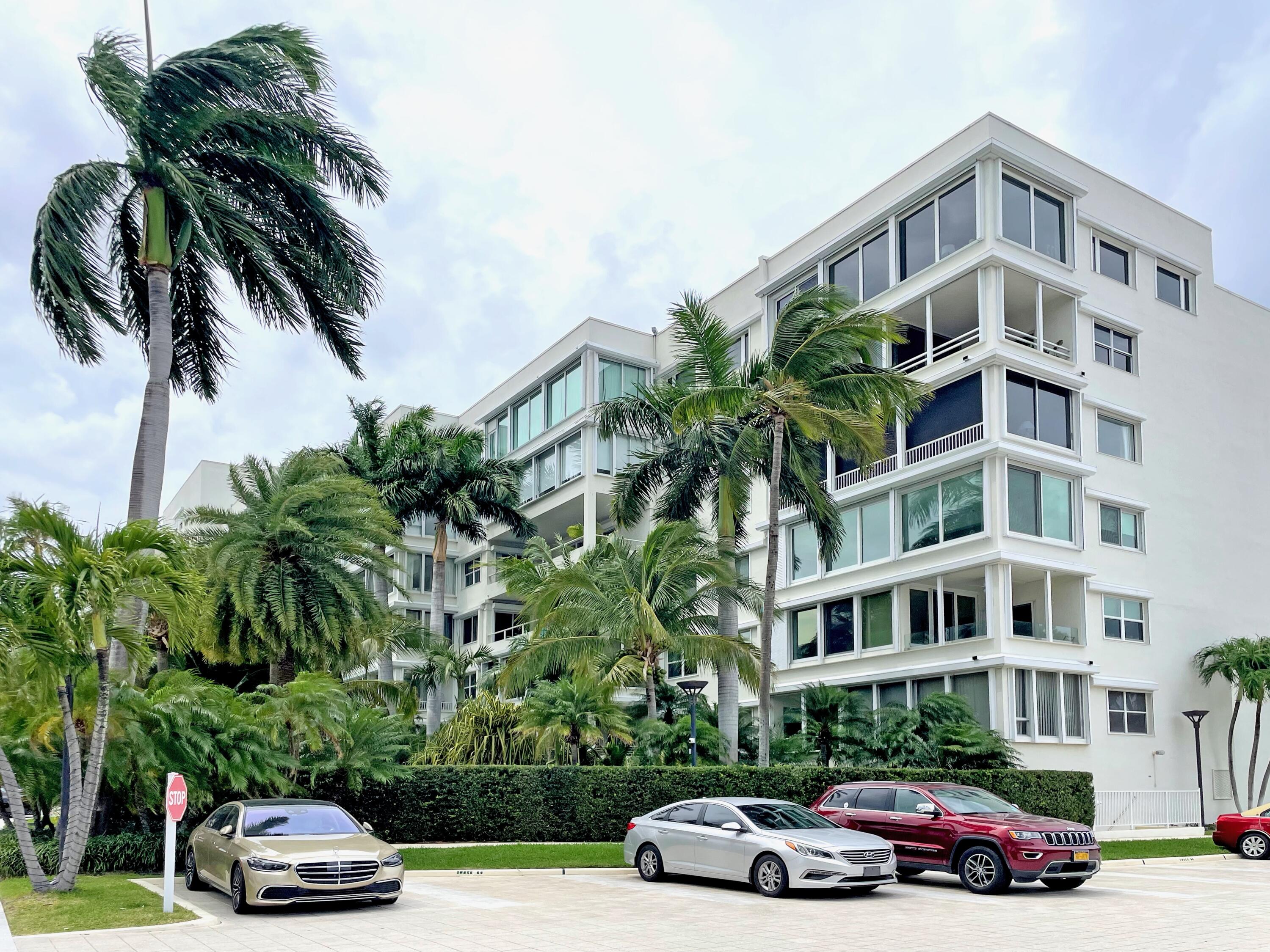 Palm Beach Towers - Residential
