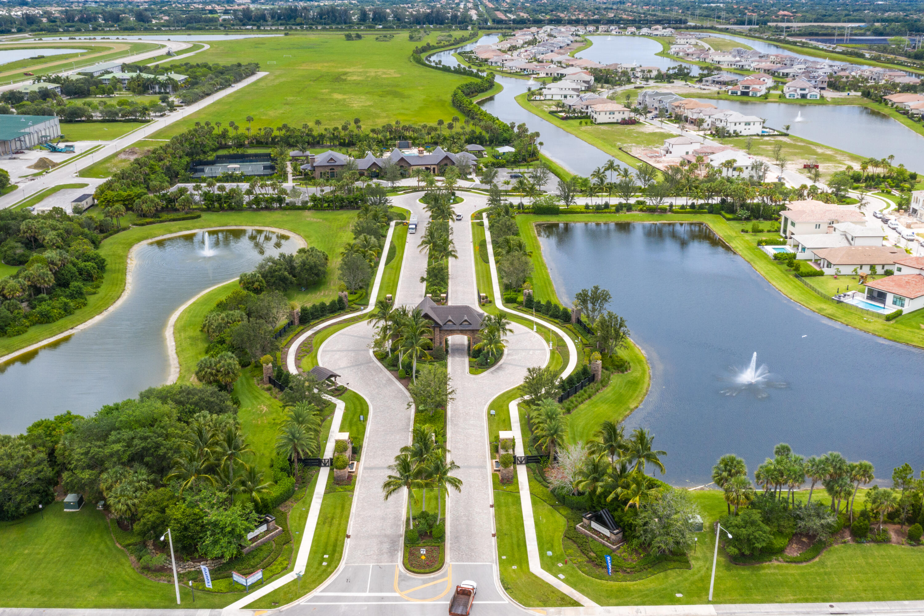 PALM MEADOWS ESTATES - Residential