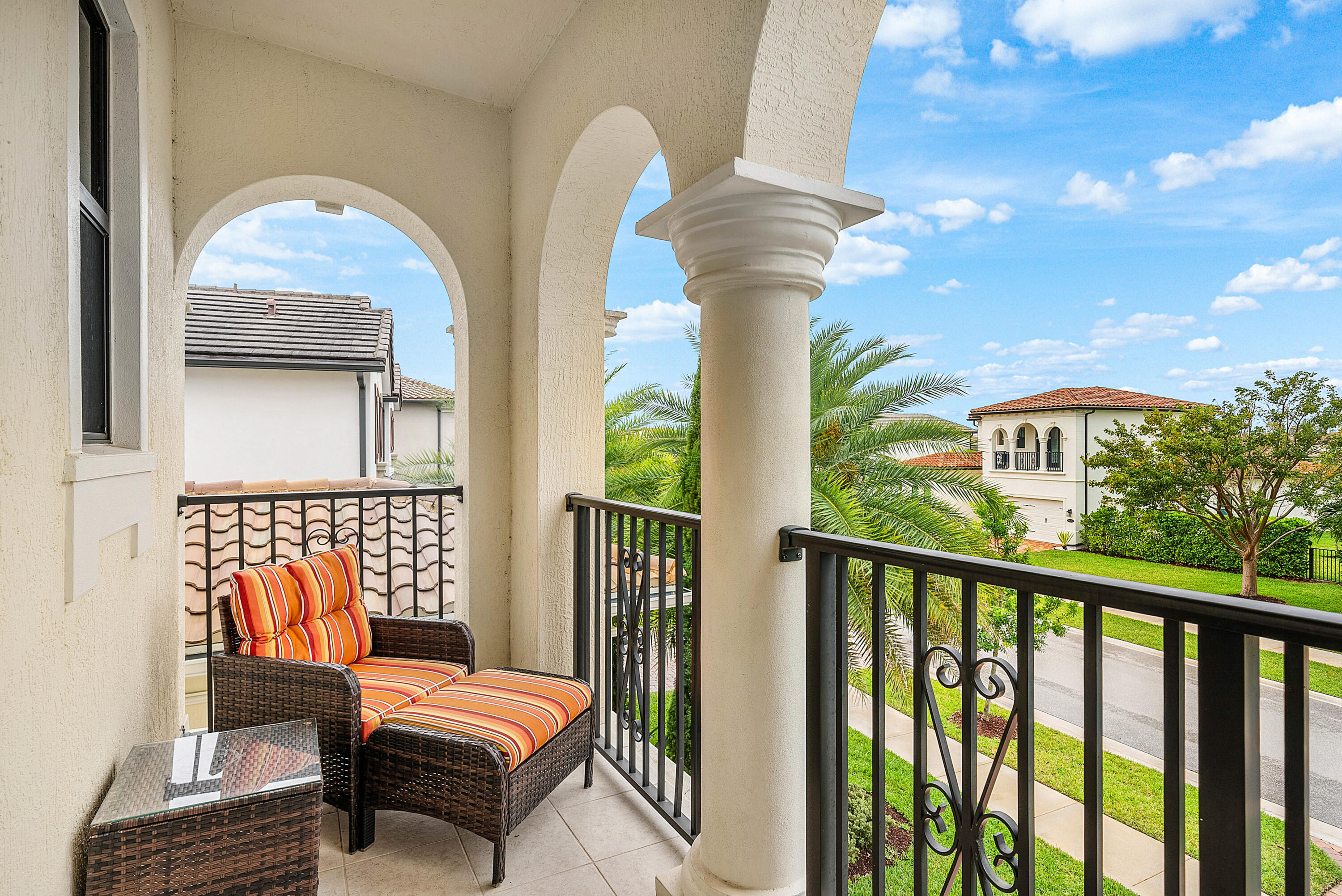 PALM MEADOWS ESTATES - Residential