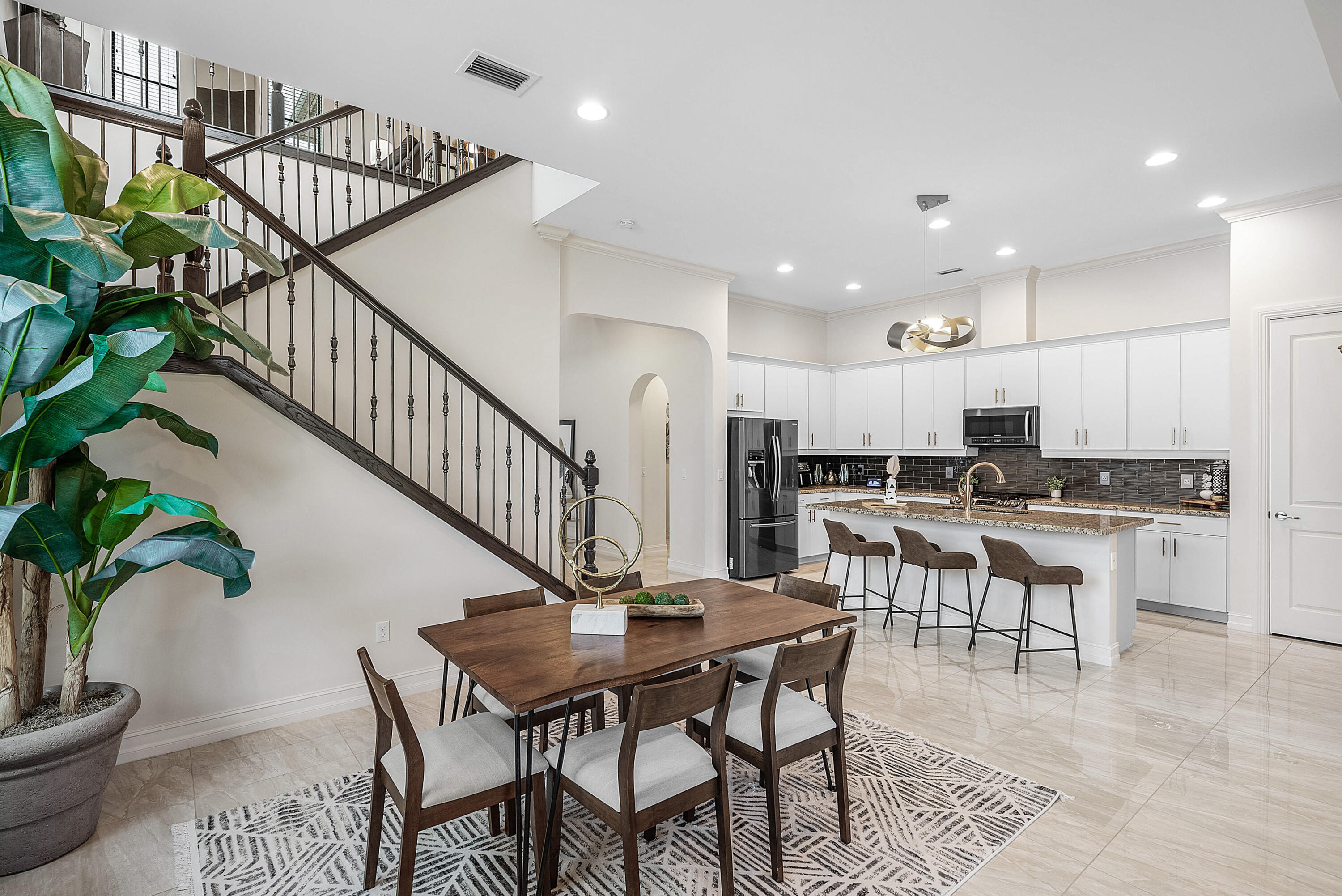 PALM MEADOWS ESTATES - Residential