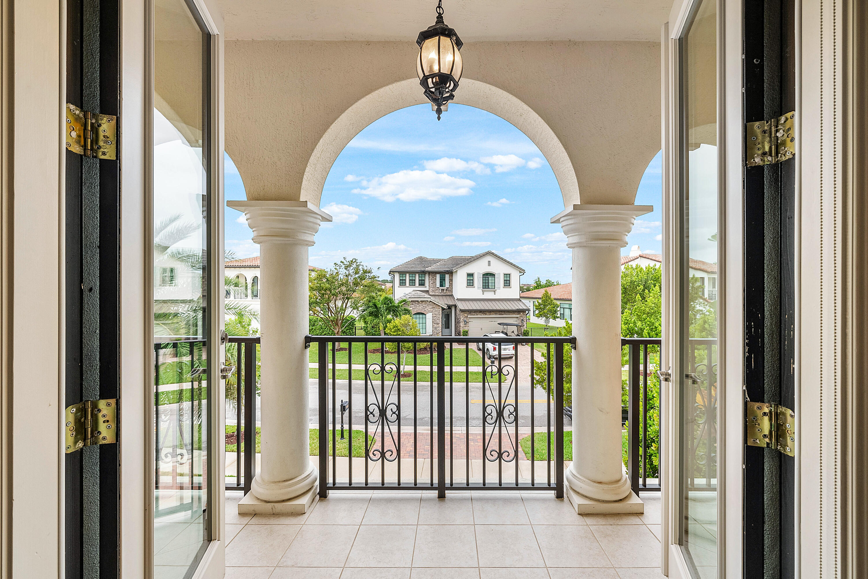 PALM MEADOWS ESTATES - Residential