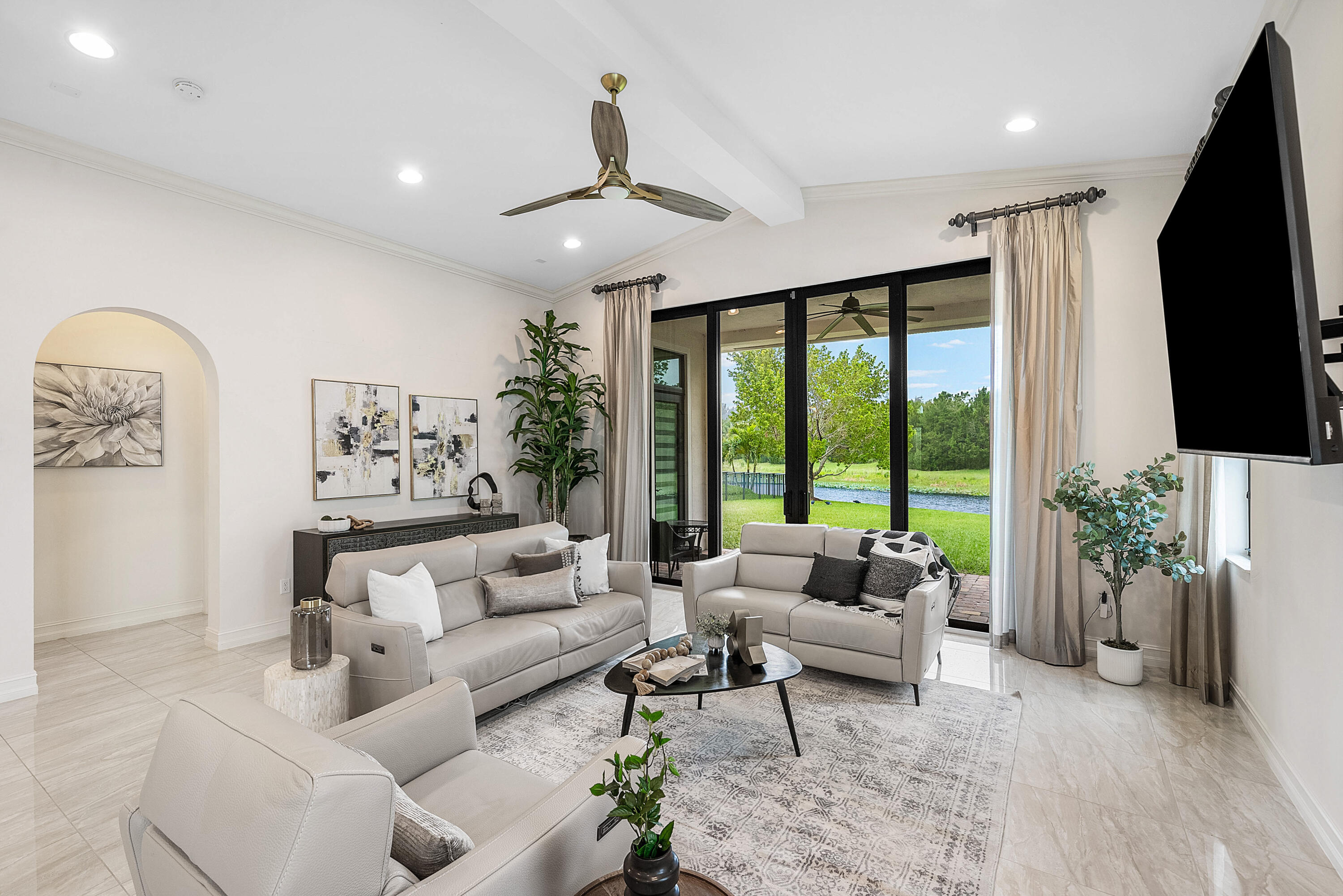 PALM MEADOWS ESTATES - Residential