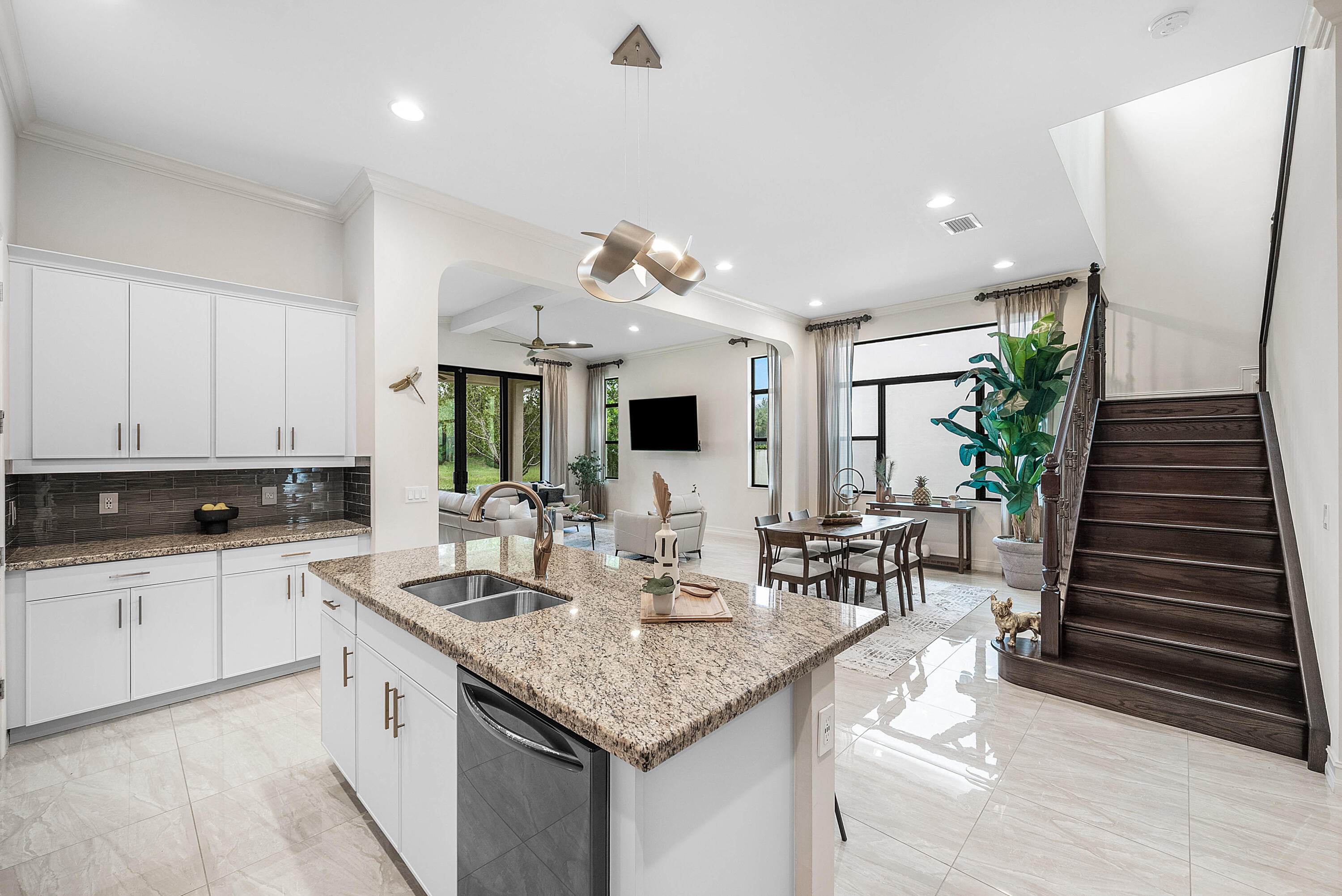 PALM MEADOWS ESTATES - Residential