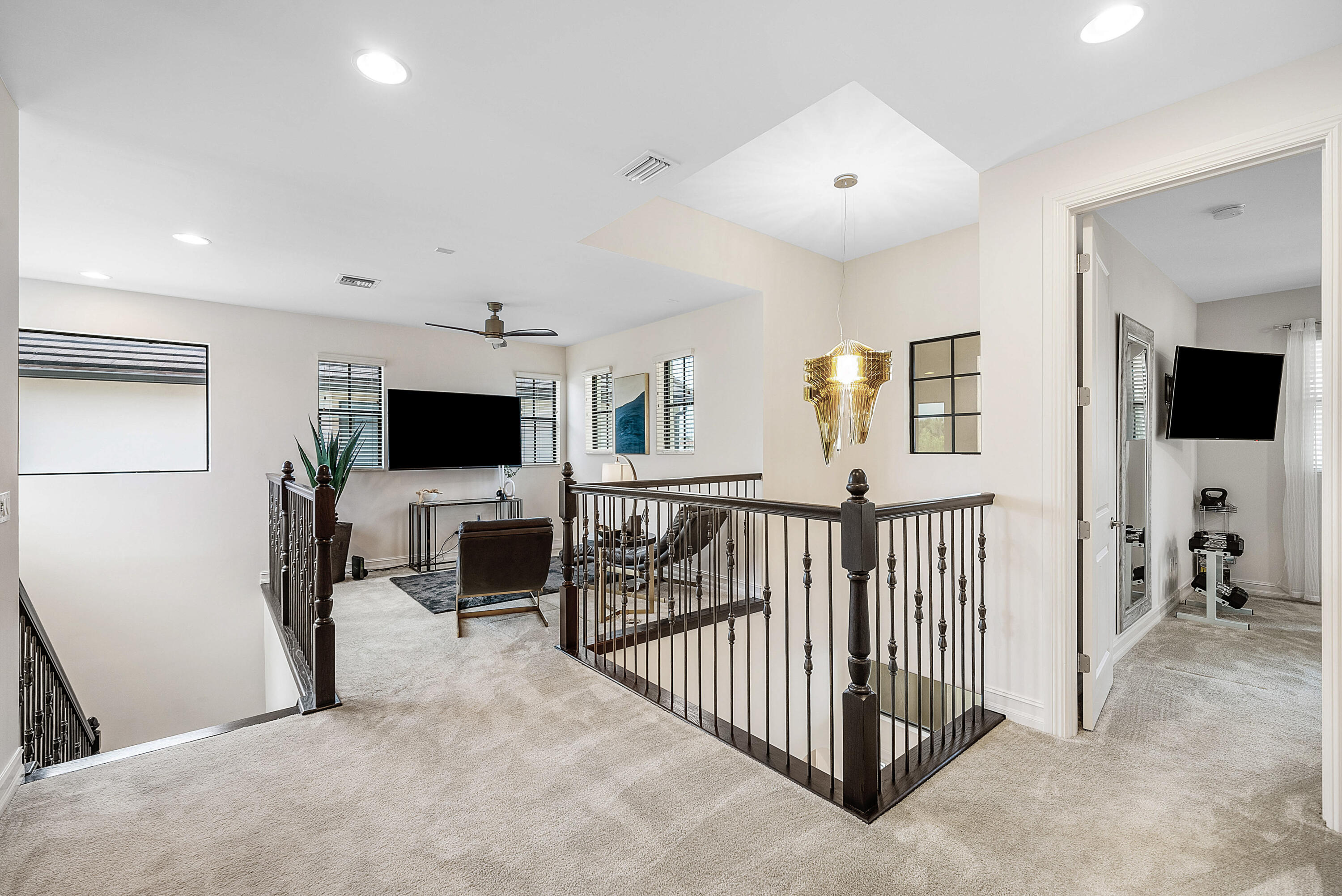 PALM MEADOWS ESTATES - Residential