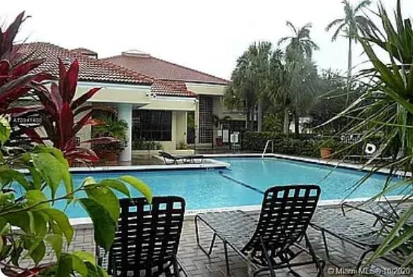 MARINA OAKS CONDO - Residential