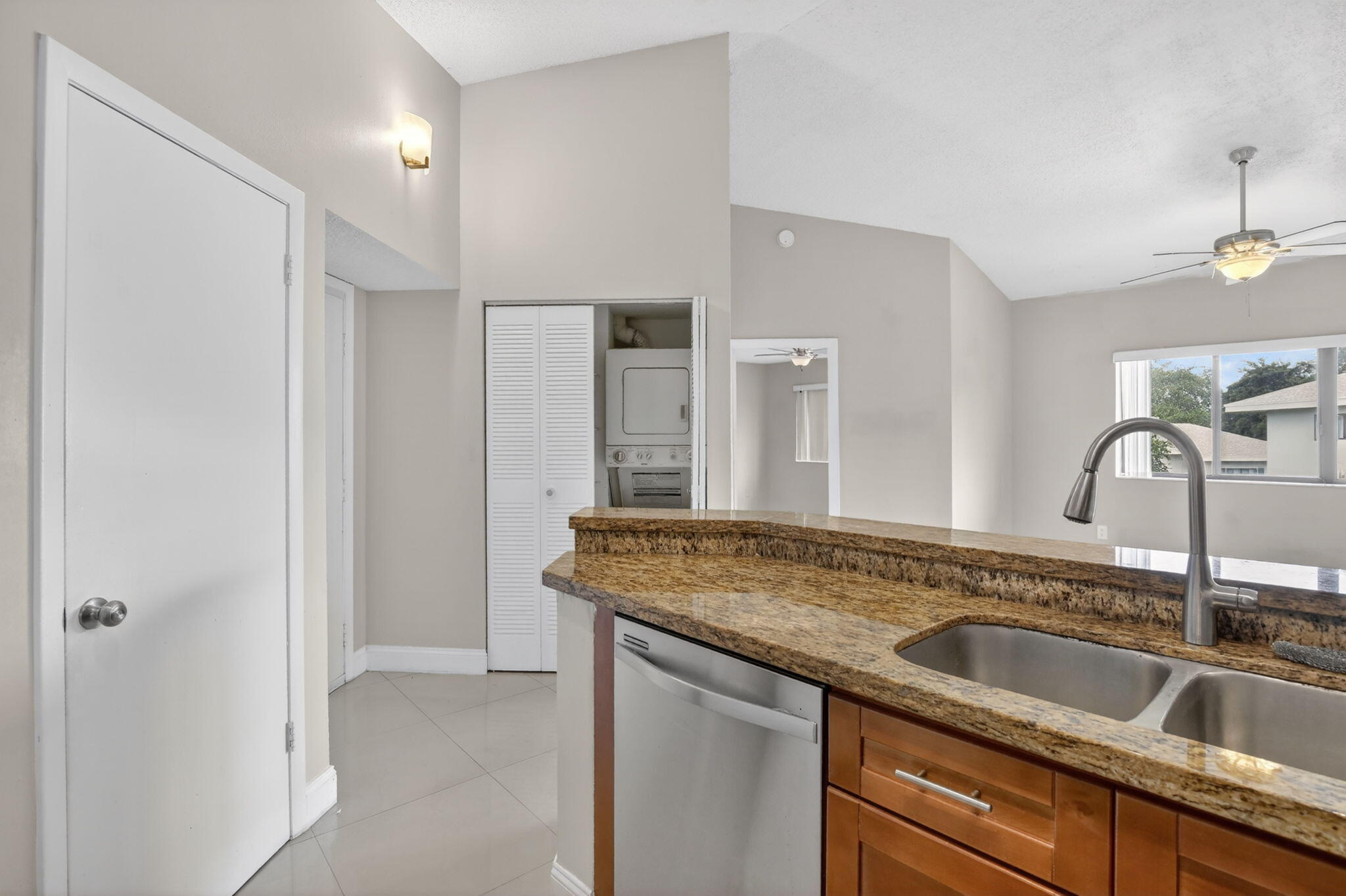 2445 SW 18th Terrace 922