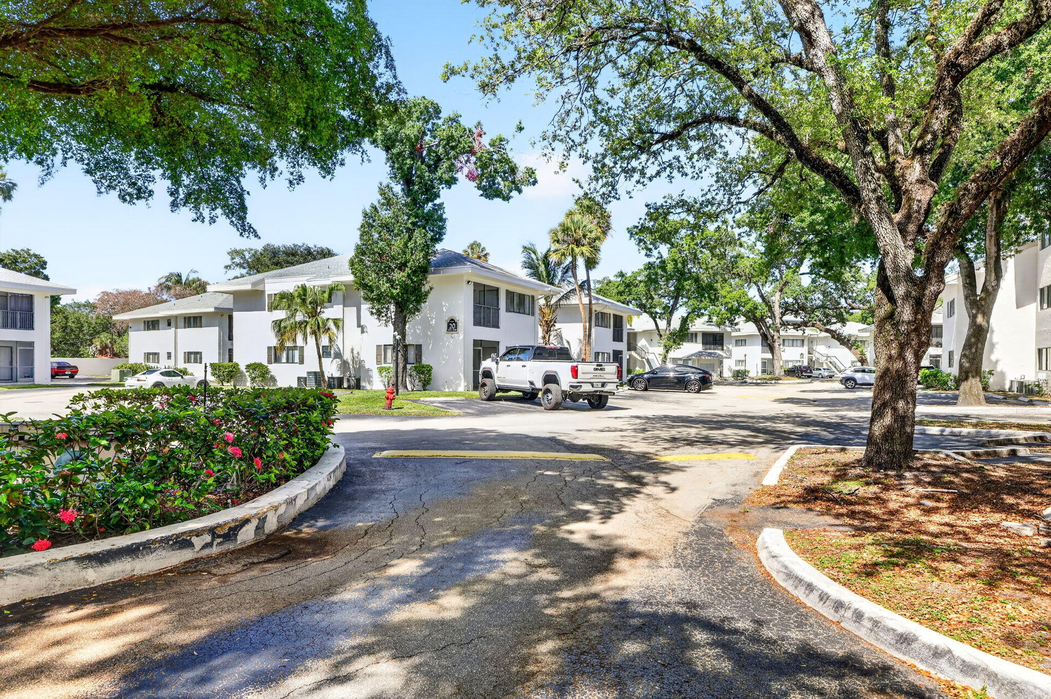 MARINA OAKS CONDO - Residential