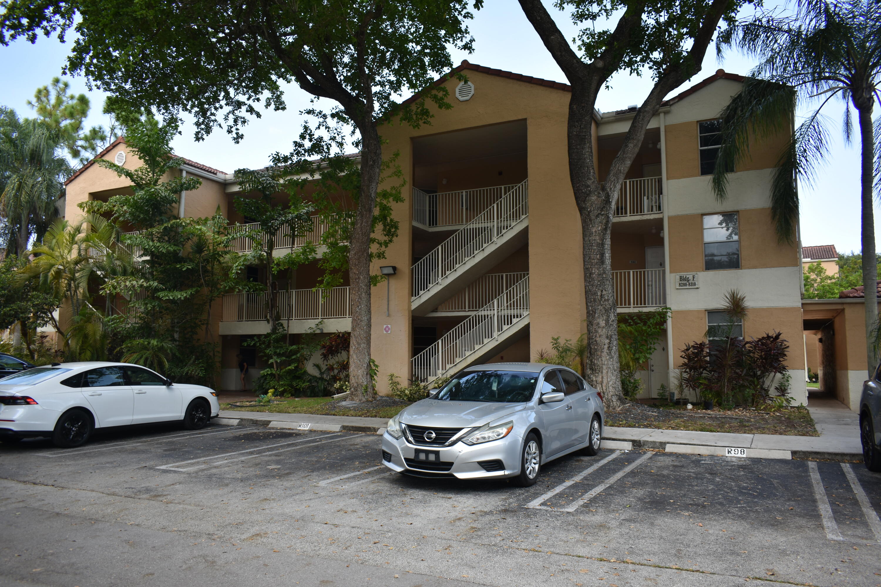 8298 NW 24TH Street