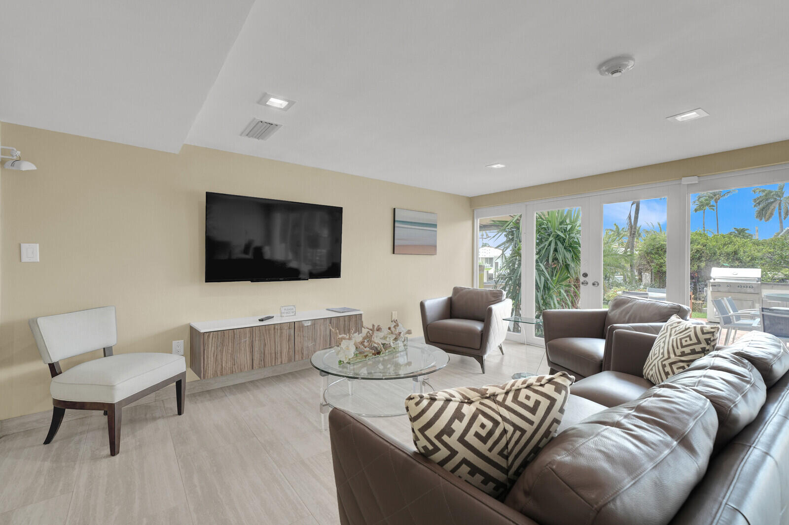 POMPANO YACHT & BEACH CLUB CONDO - Residential