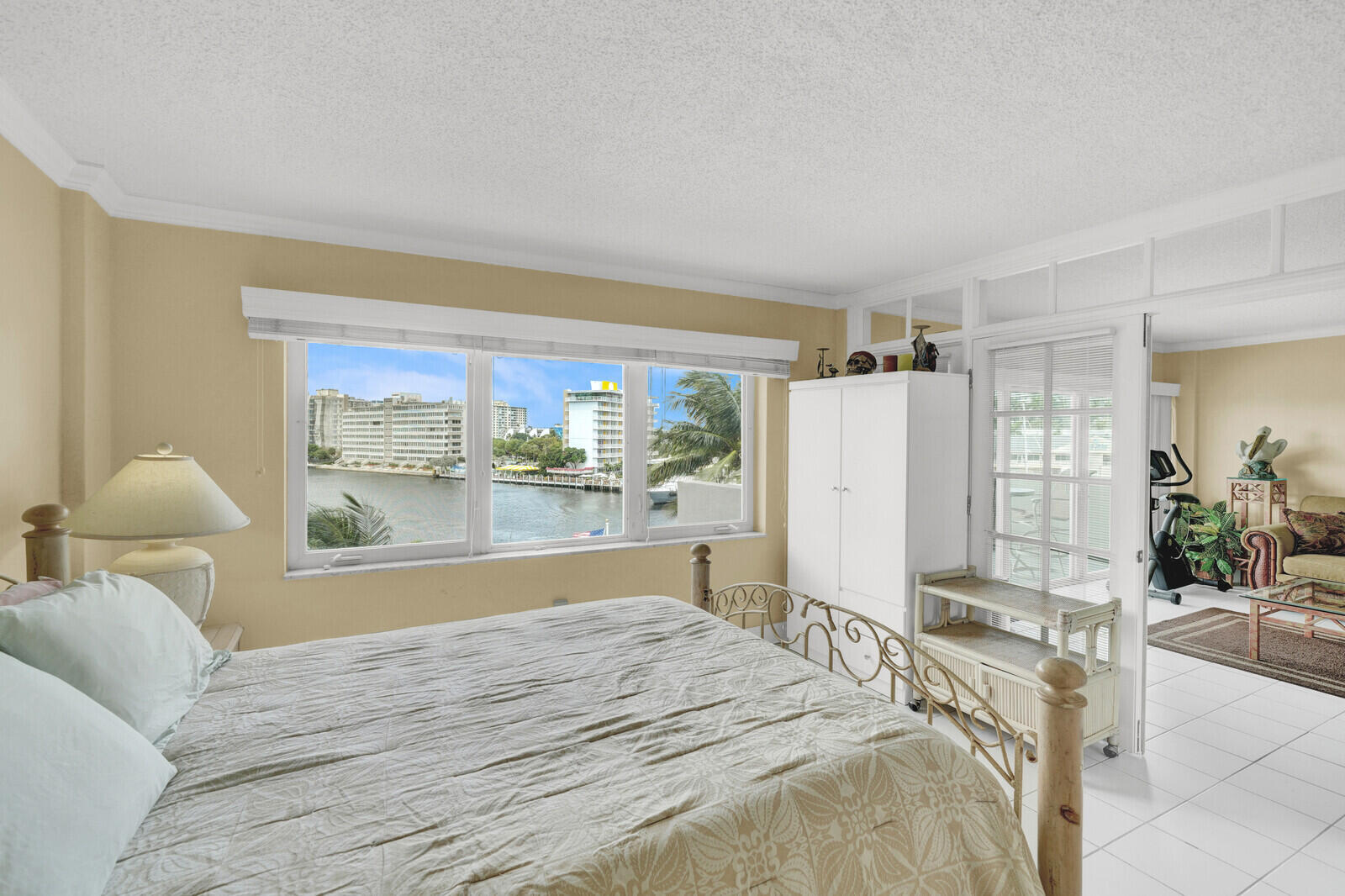 POMPANO YACHT & BEACH CLUB CONDO - Residential