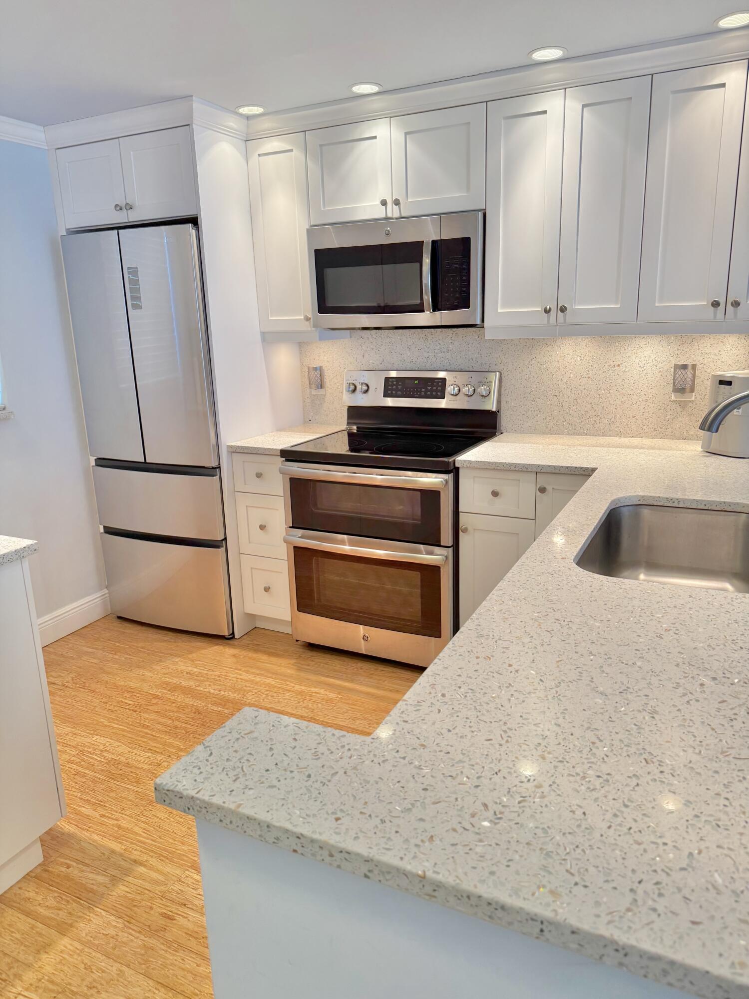 OCEAN SOUNDS CONDO - Residential