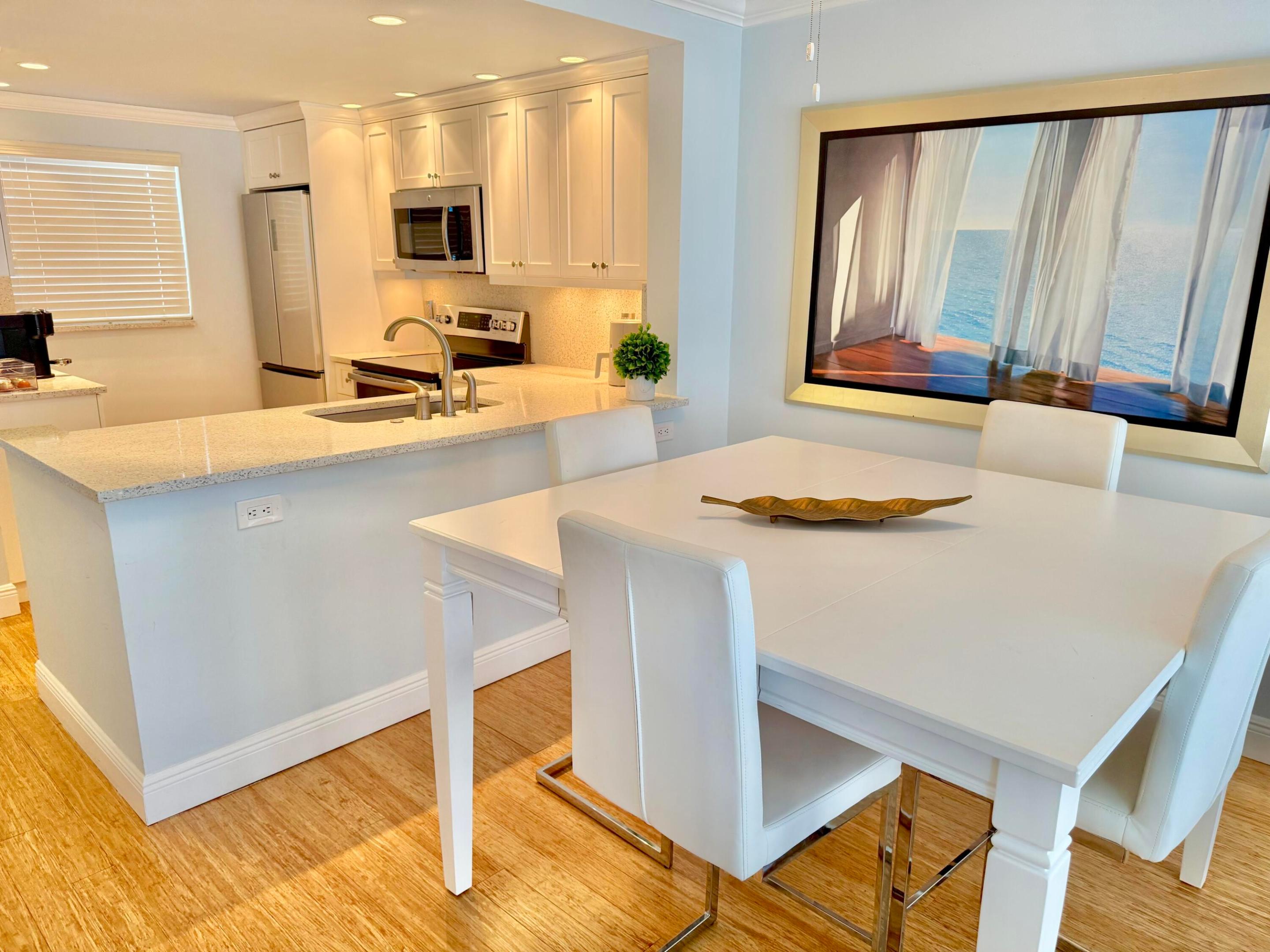 OCEAN SOUNDS CONDO - Residential