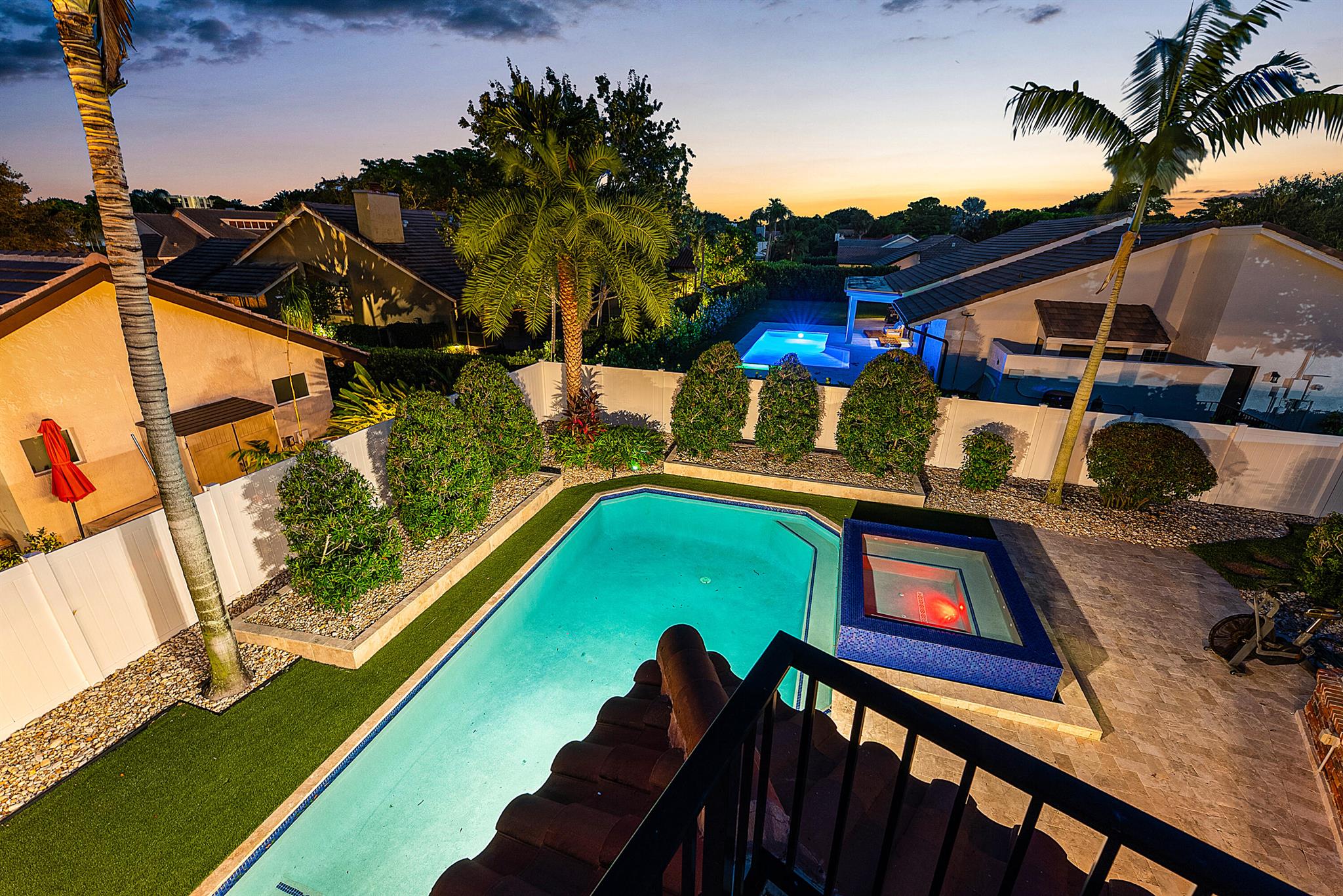 WOODFIELD HUNT CLUB - Residential