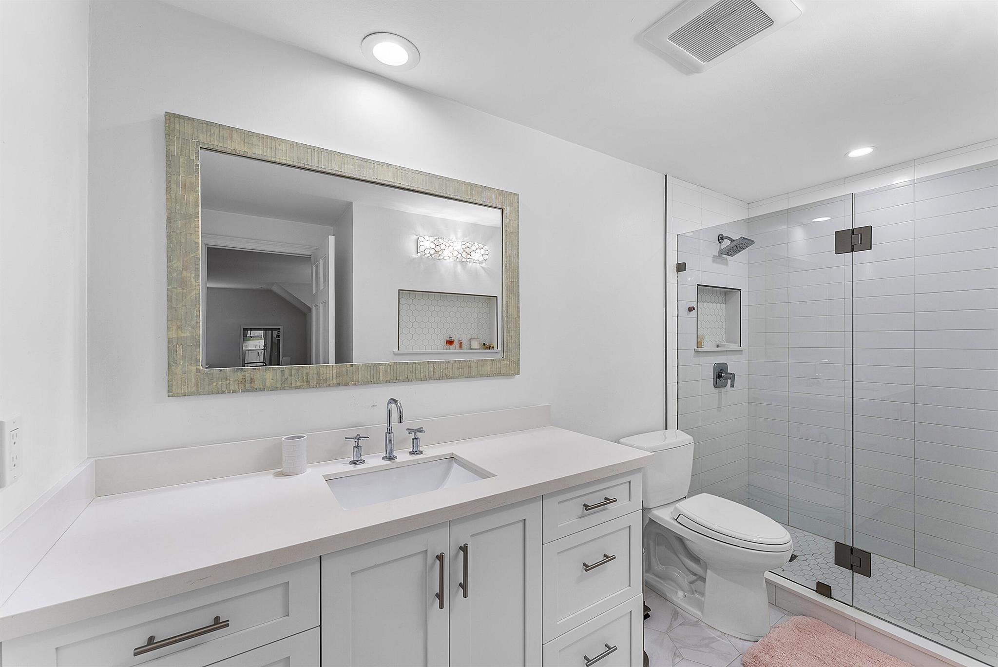 WOODFIELD HUNT CLUB - Residential