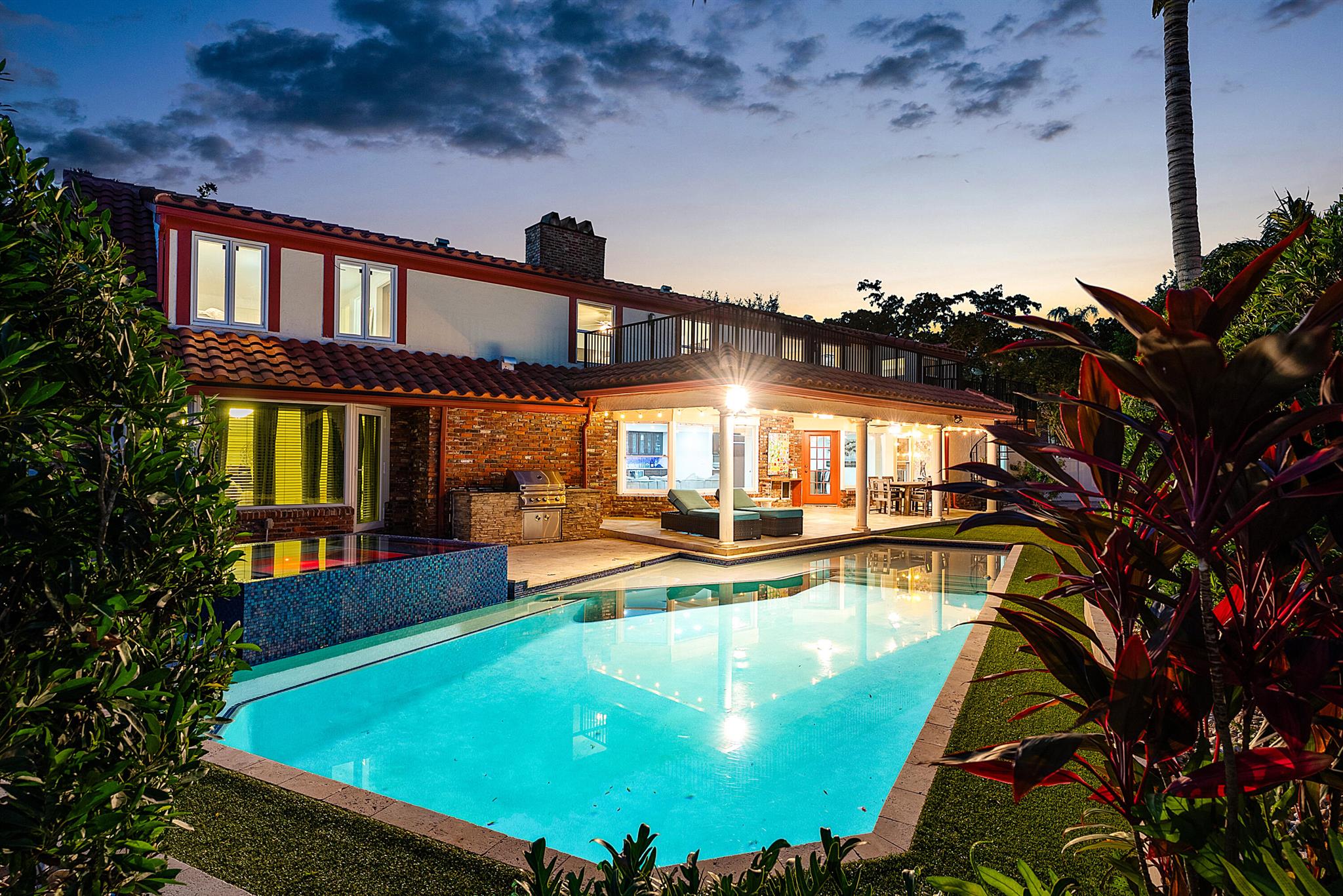 WOODFIELD HUNT CLUB - Residential