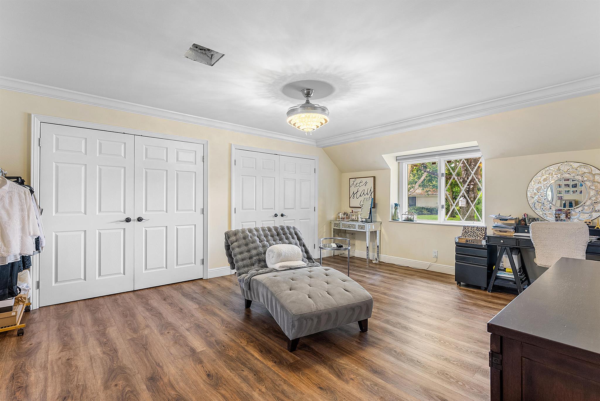 WOODFIELD HUNT CLUB - Residential