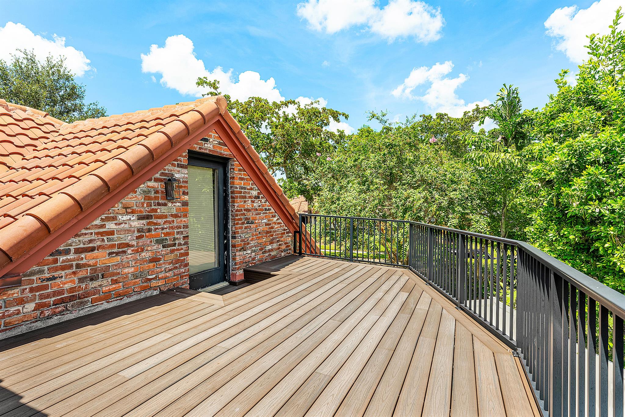 WOODFIELD HUNT CLUB - Residential