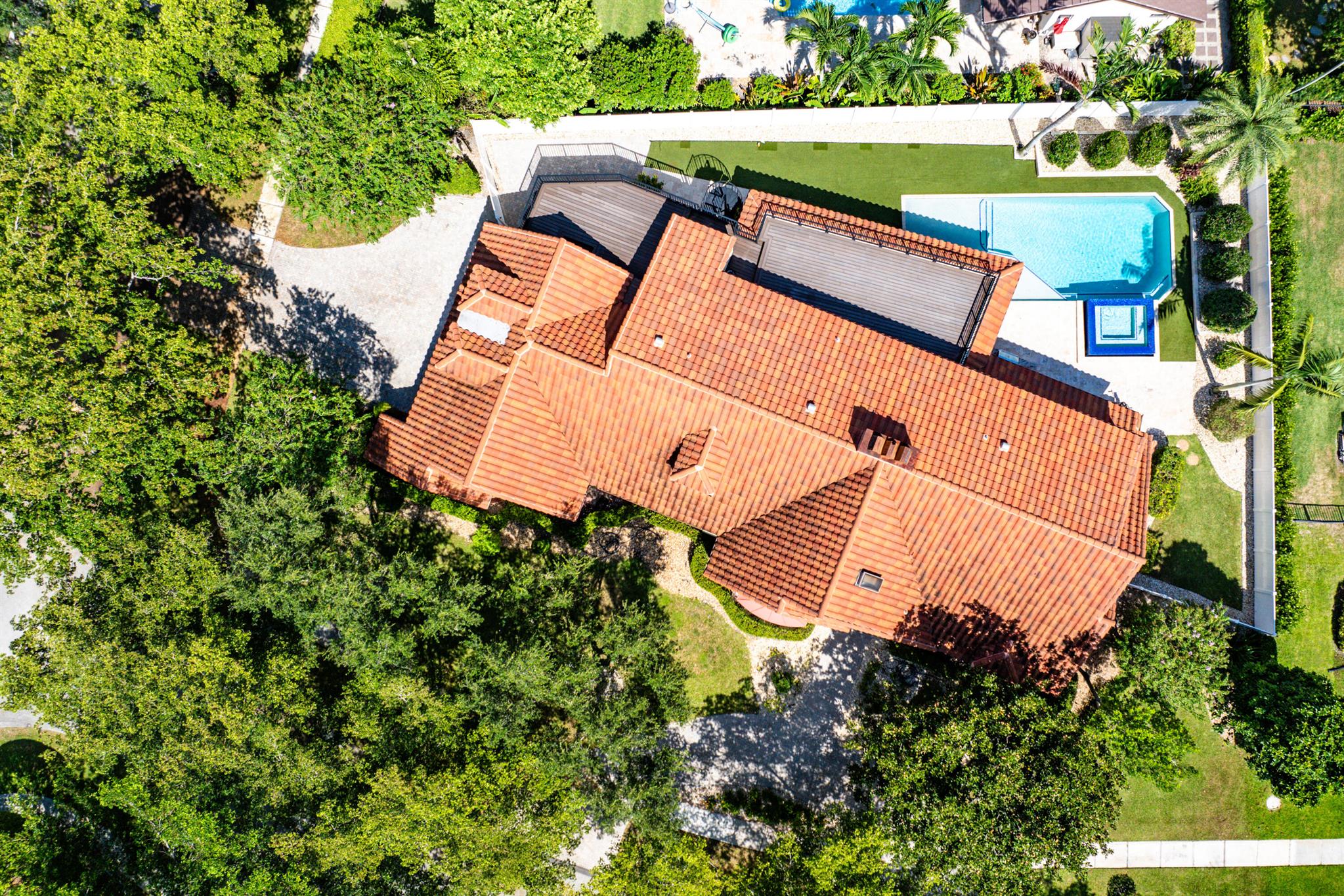 WOODFIELD HUNT CLUB - Residential