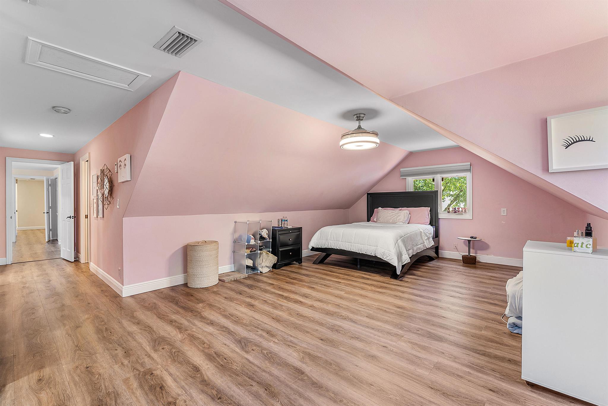 WOODFIELD HUNT CLUB - Residential