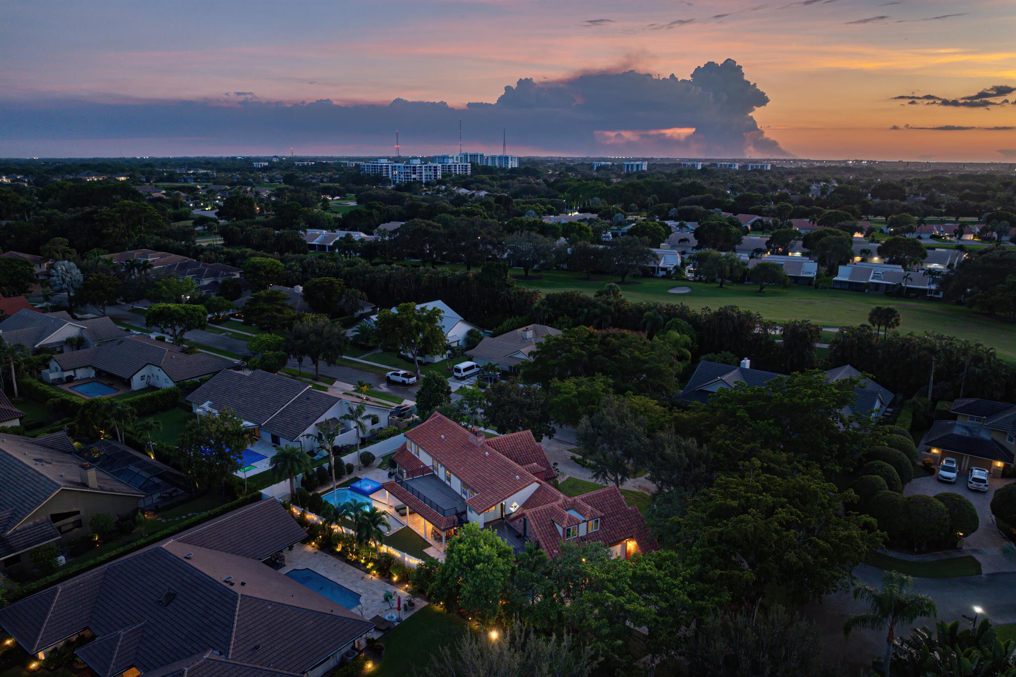 WOODFIELD HUNT CLUB - Residential