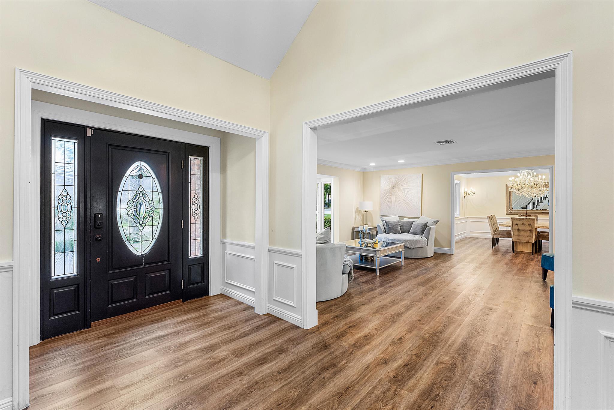 WOODFIELD HUNT CLUB - Residential