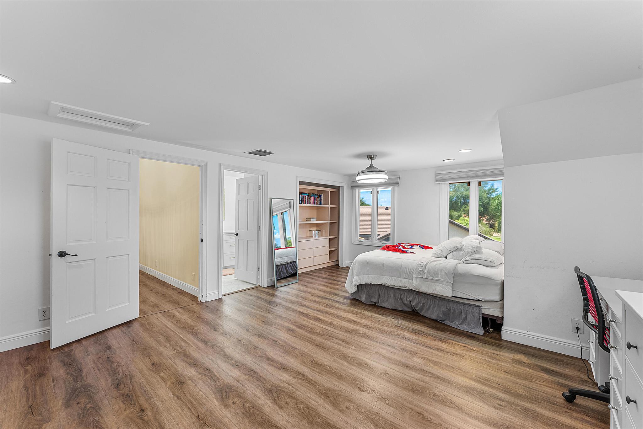 WOODFIELD HUNT CLUB - Residential